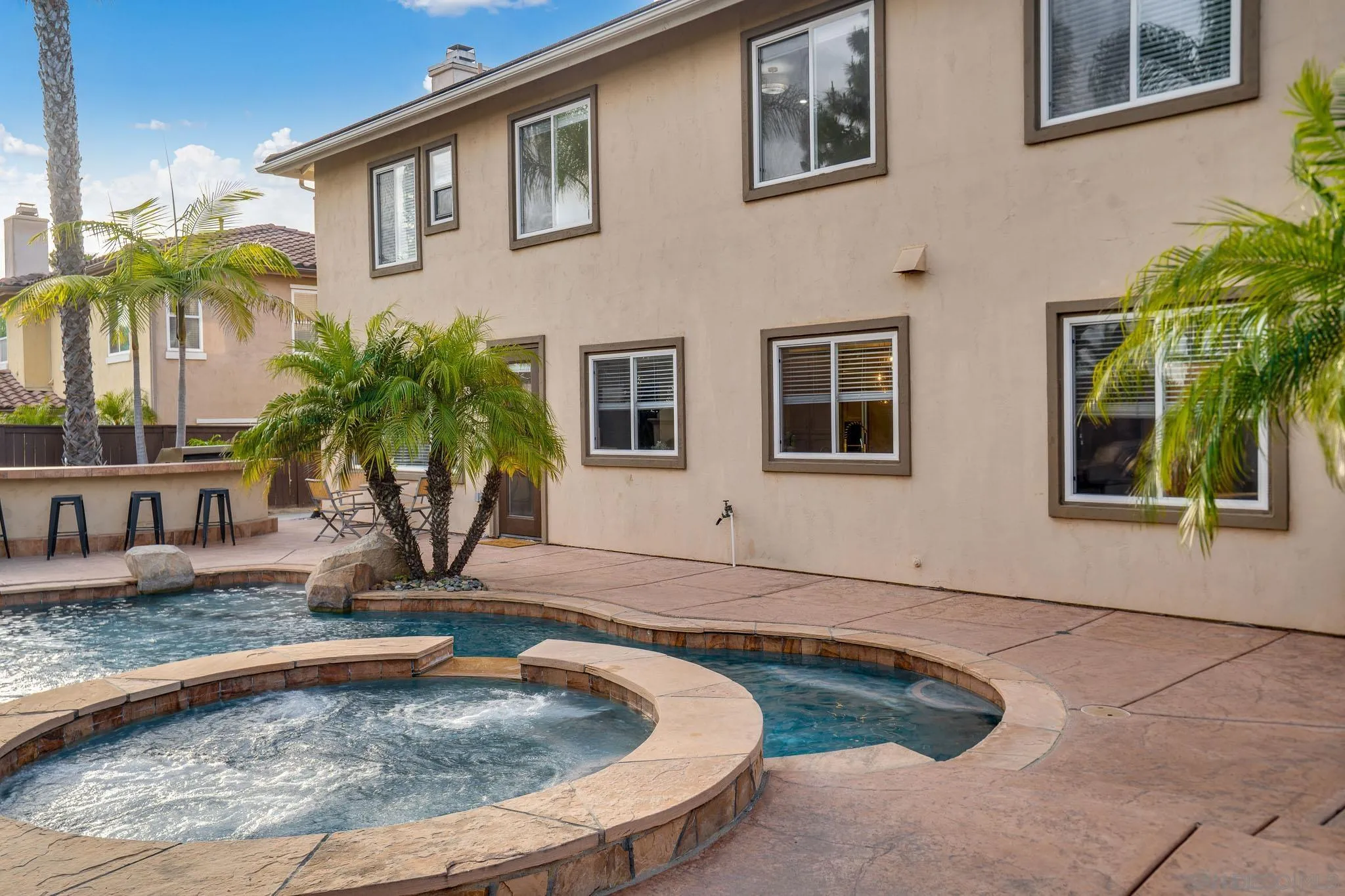 https://cdn.realtyfeed.com/cdn/127/260012304/b6529d58bb5a250ba73bcff14e614bfd.webp