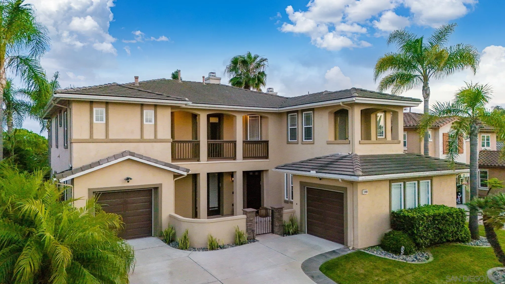https://cdn.realtyfeed.com/cdn/127/260012304/ff3f8cd2390a624632dd75e46c7bb2d5.webp