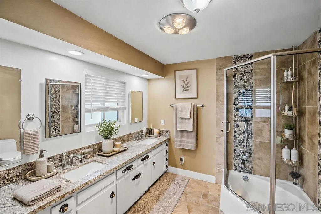https://cdn.realtyfeed.com/cdn/127/260012305/084b537d0025c84a5efba1d4661d25ba.webp