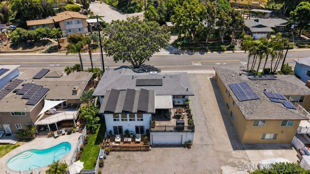 https://cdn.realtyfeed.com/cdn/127/260012305/1916be837688aa841a3f22aac28bb7dc.webp
