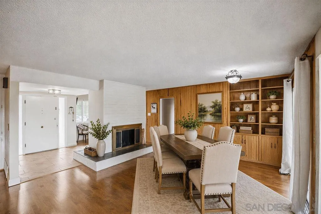 https://cdn.realtyfeed.com/cdn/127/260012305/2db910371d320acfd3d6df1ae05c141f.webp