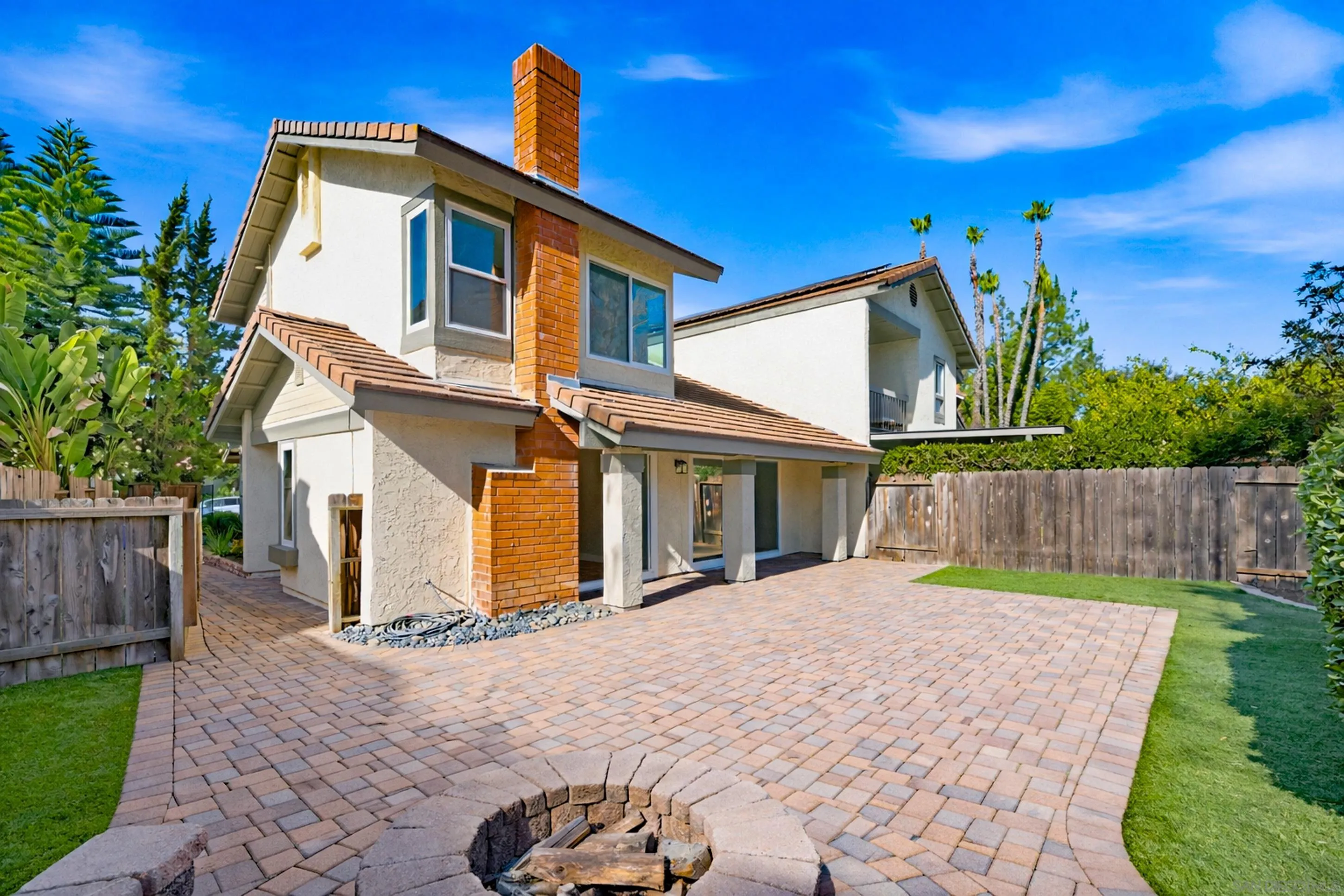 https://cdn.realtyfeed.com/cdn/127/260012306/42d62b42c2c458a5dd6efe56c518635a.webp