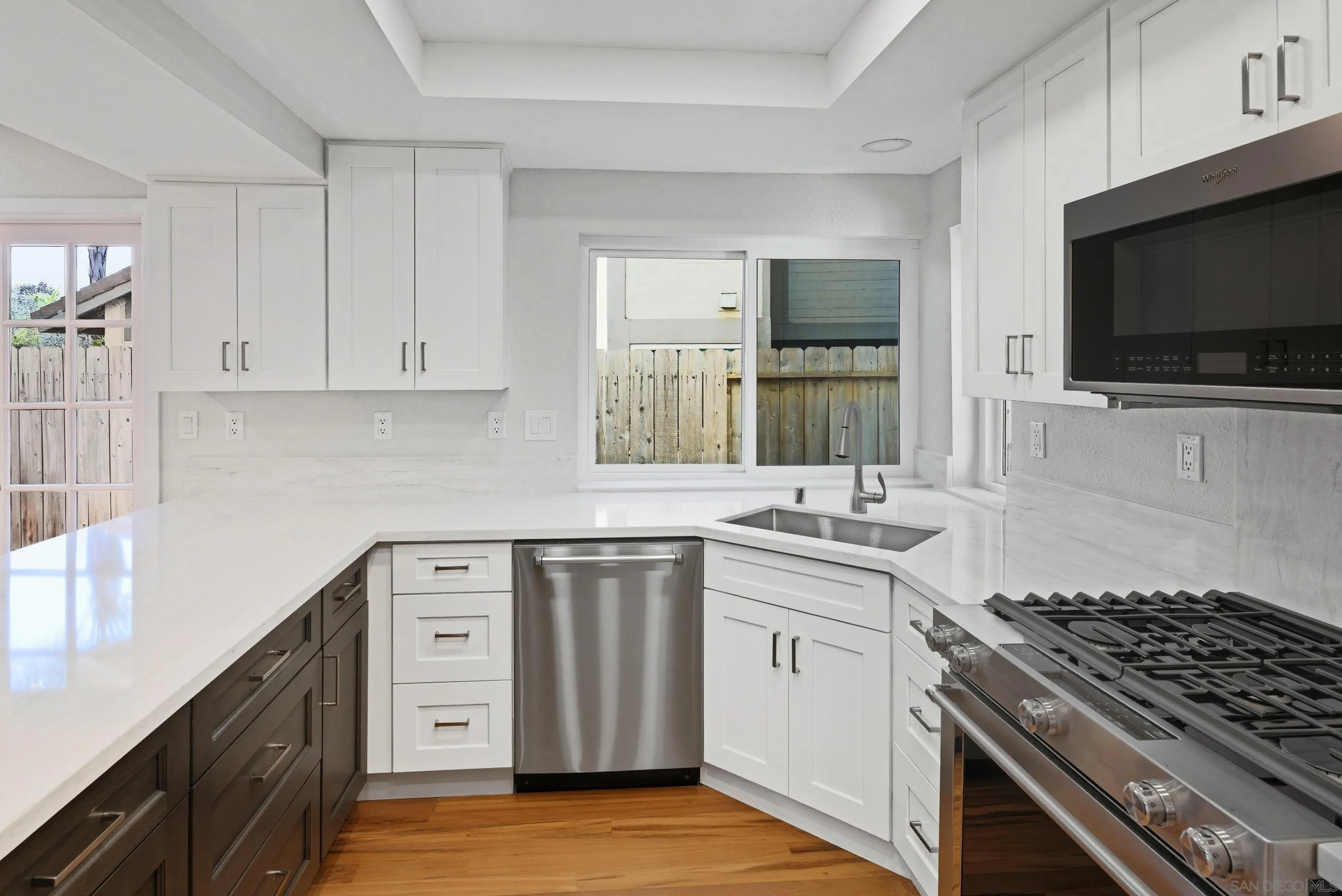 https://cdn.realtyfeed.com/cdn/127/260012306/5795bab5acdcbd6a0dfcfb2a09448aea.webp