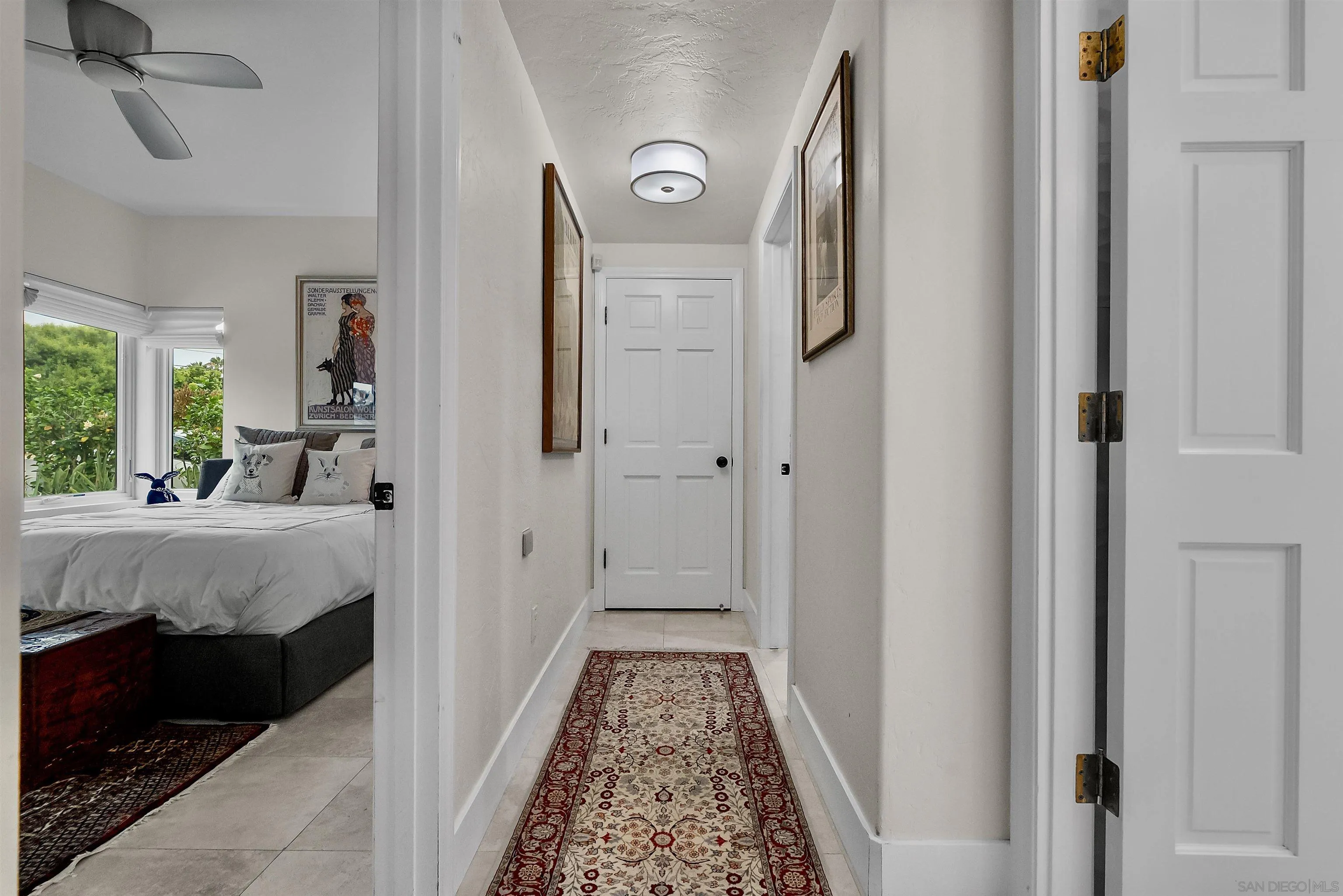 https://cdn.realtyfeed.com/cdn/127/260012308/acaefbfa0847bf6aec1388619a026ea2.webp