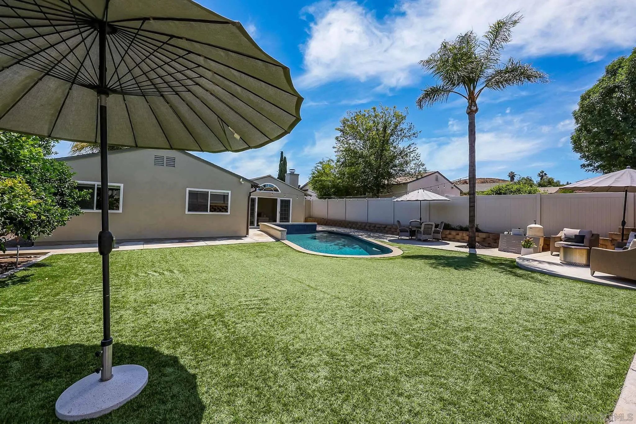 https://cdn.realtyfeed.com/cdn/127/260012309/0c0bc1de1e2106bdb0ee47e2fb6f2fcb.webp