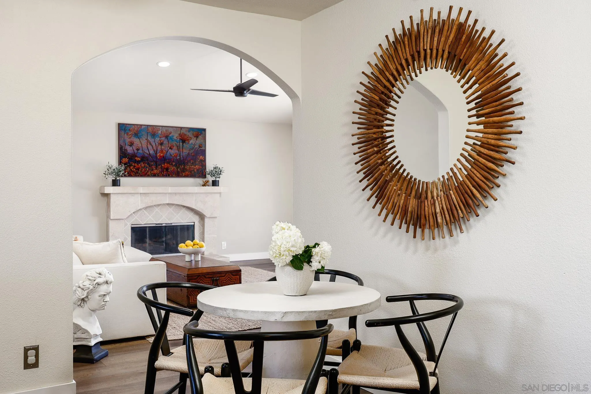https://cdn.realtyfeed.com/cdn/127/260012309/3c839e44de68cb2fdd1c2d558793b1d4.webp