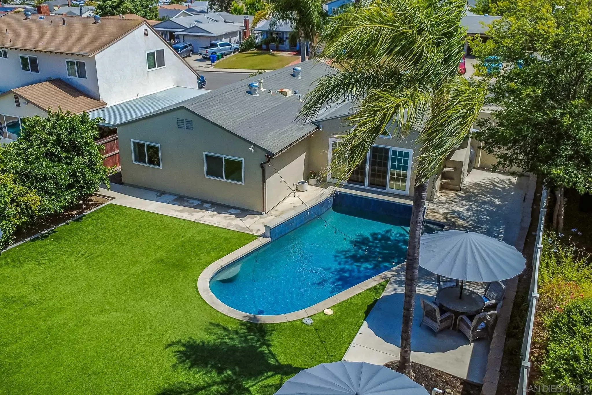 https://cdn.realtyfeed.com/cdn/127/260012309/854876bc63b396efce0d16ff30c495a3.webp