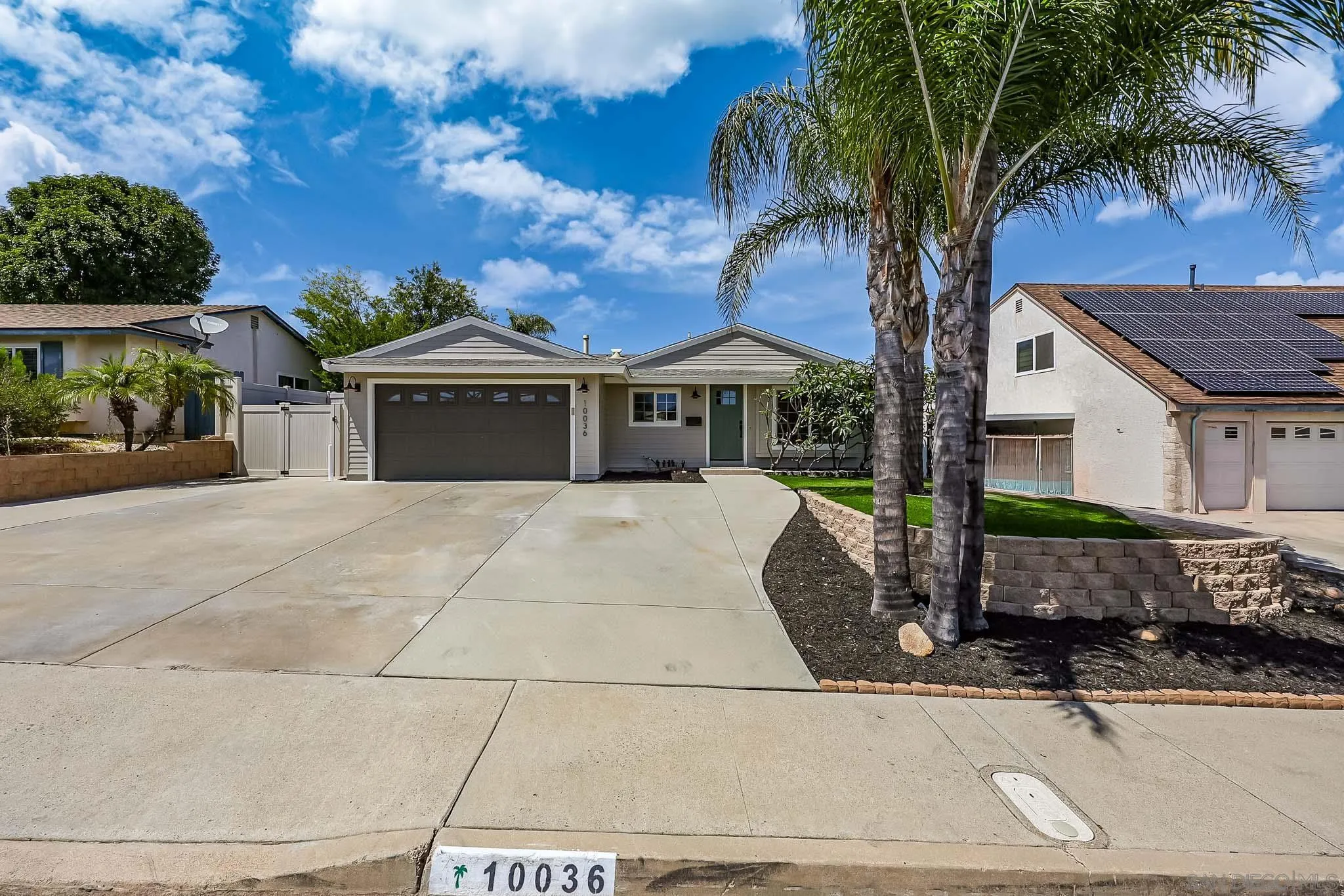 https://cdn.realtyfeed.com/cdn/127/260012309/efca957df015df66aa7d178f70b99c59.webp