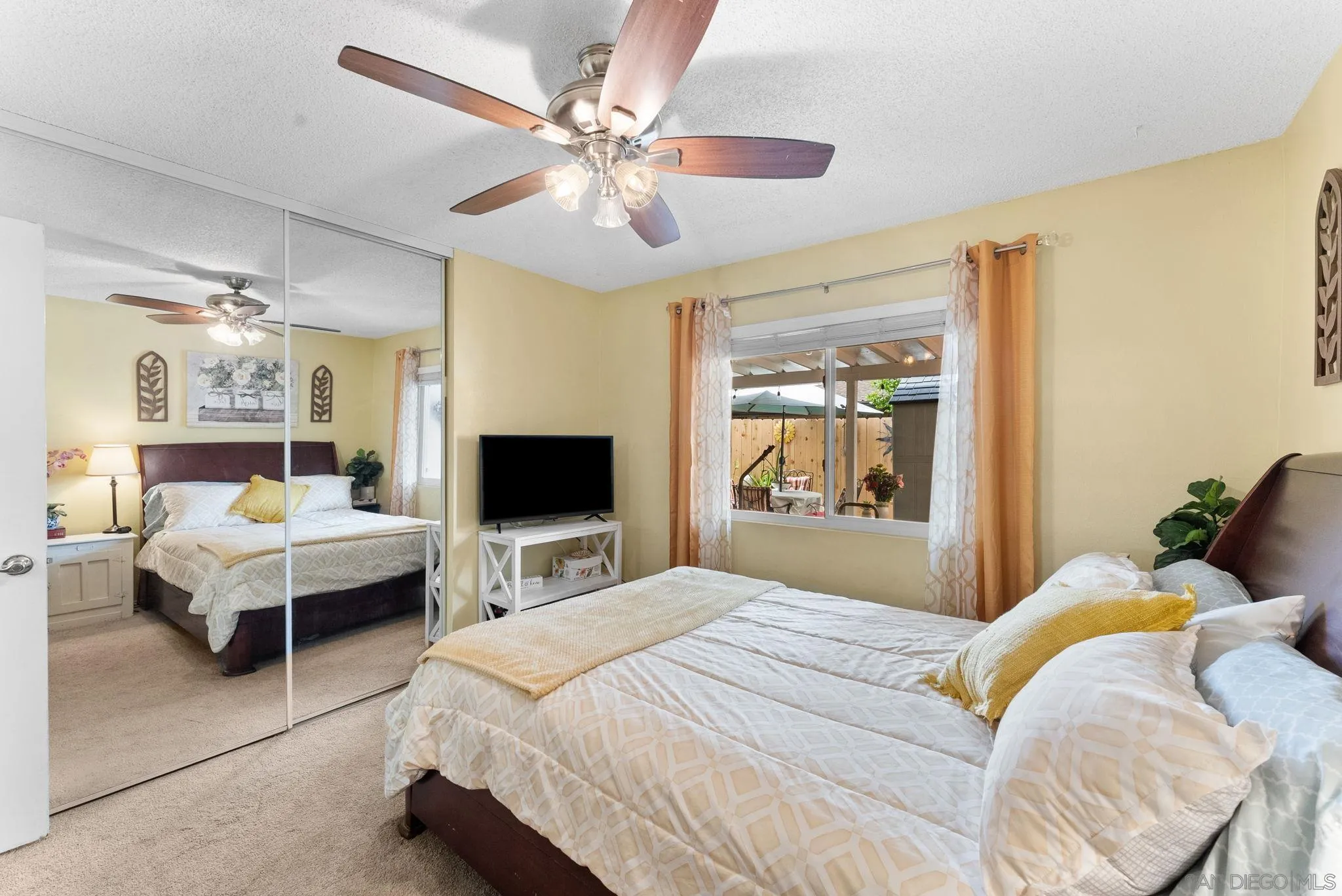 https://cdn.realtyfeed.com/cdn/127/260012311/b1ee005578934c3f74bcfbdf6526a565.webp