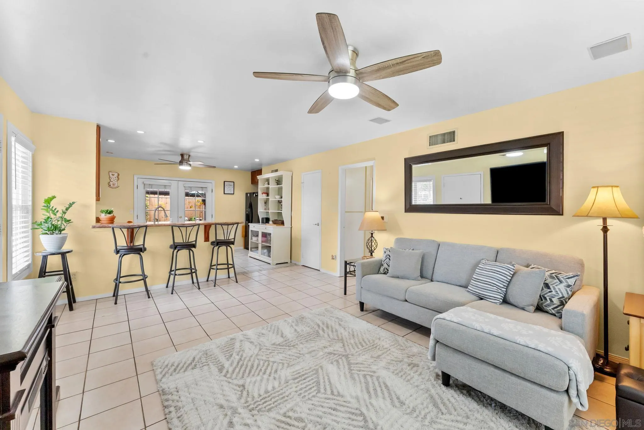 https://cdn.realtyfeed.com/cdn/127/260012311/cfa0745ea57e2390a98958ea18aa8b0e.webp