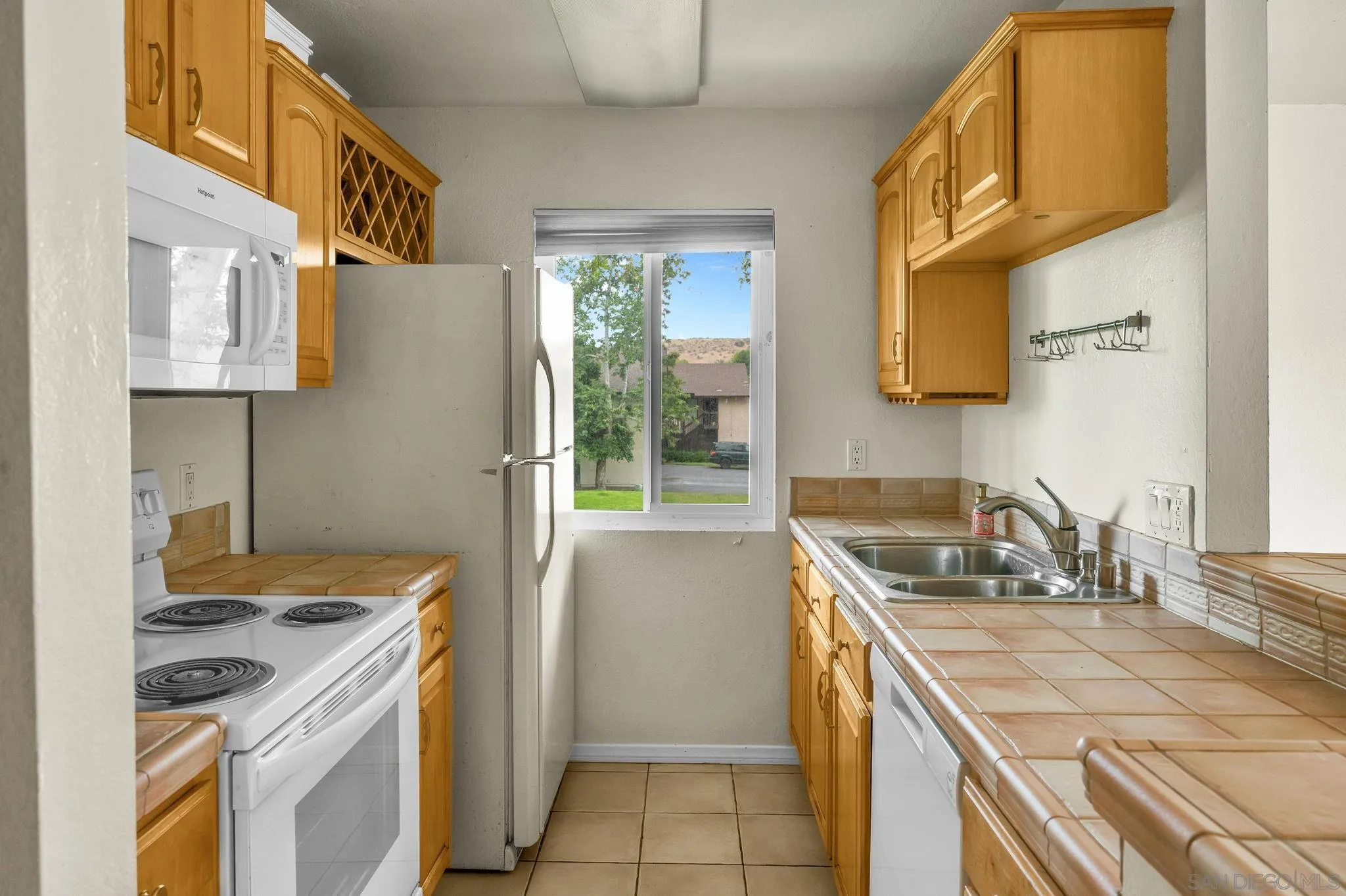Photo #9: 260012313 Listing: Photo #9
