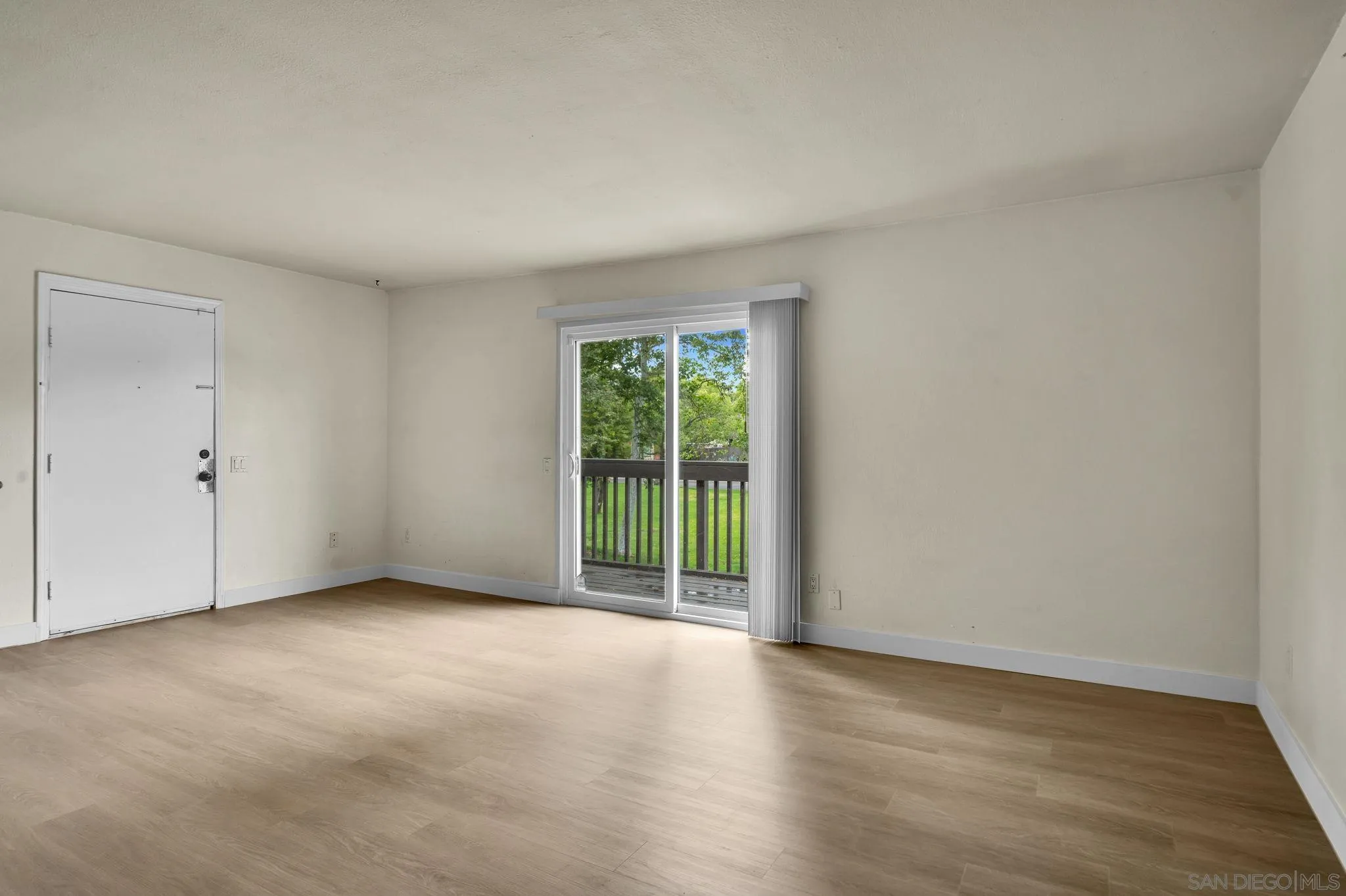 Photo #4: 260012313 Listing: Photo #4