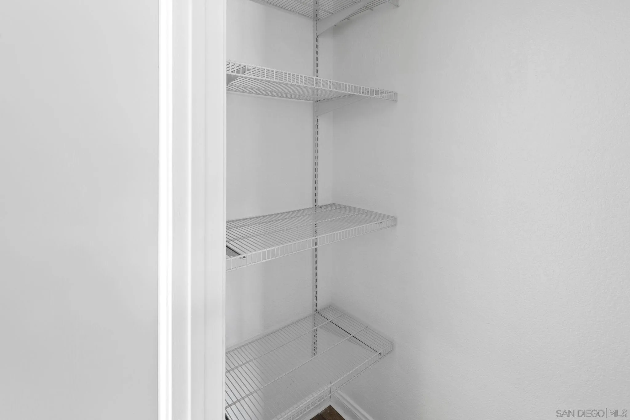 Photo #12: 260012315 Listing: Photo #12
