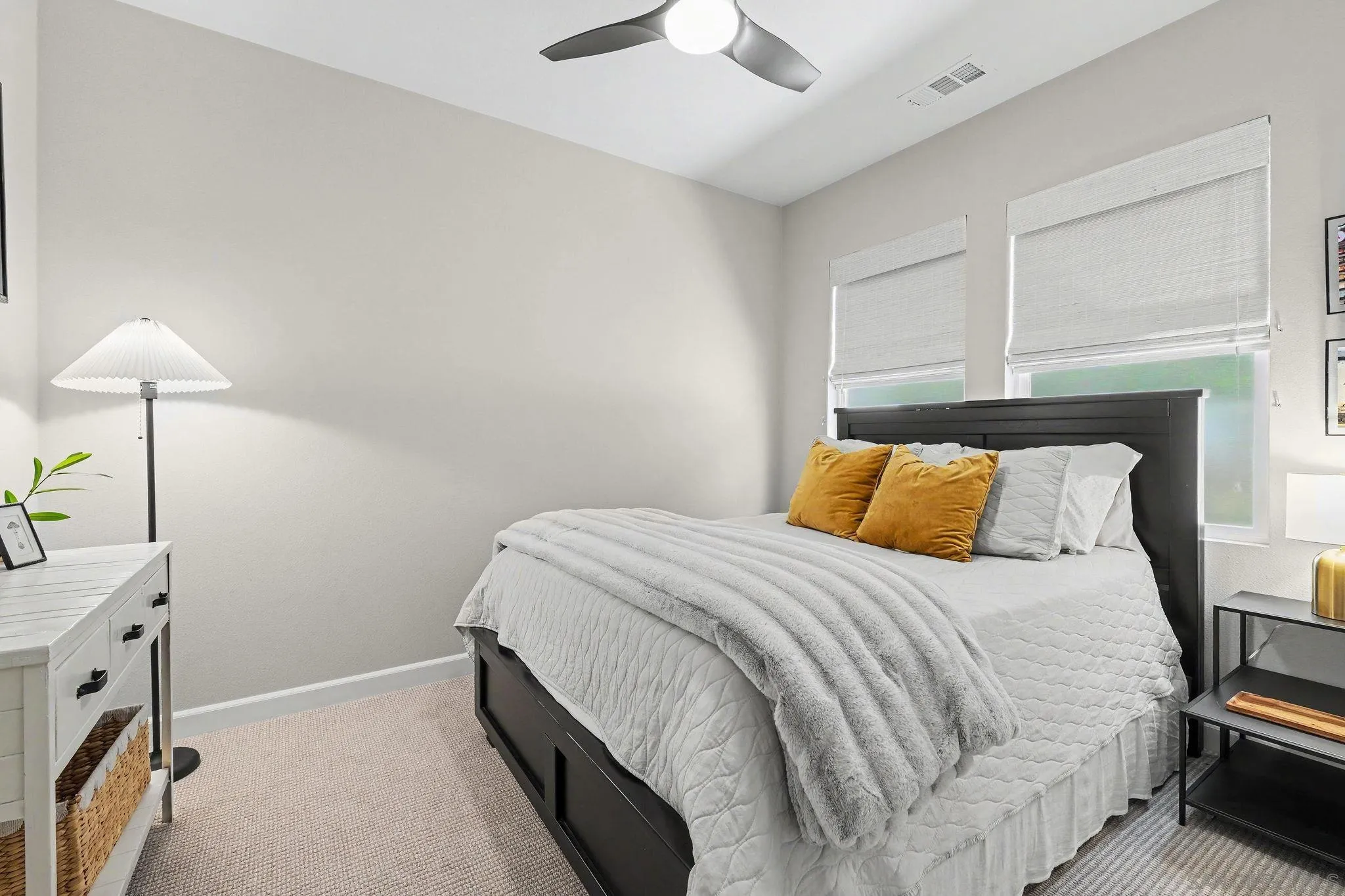 https://cdn.realtyfeed.com/cdn/127/260012317/10182d7ae69f35290a2f1540068d832e.webp