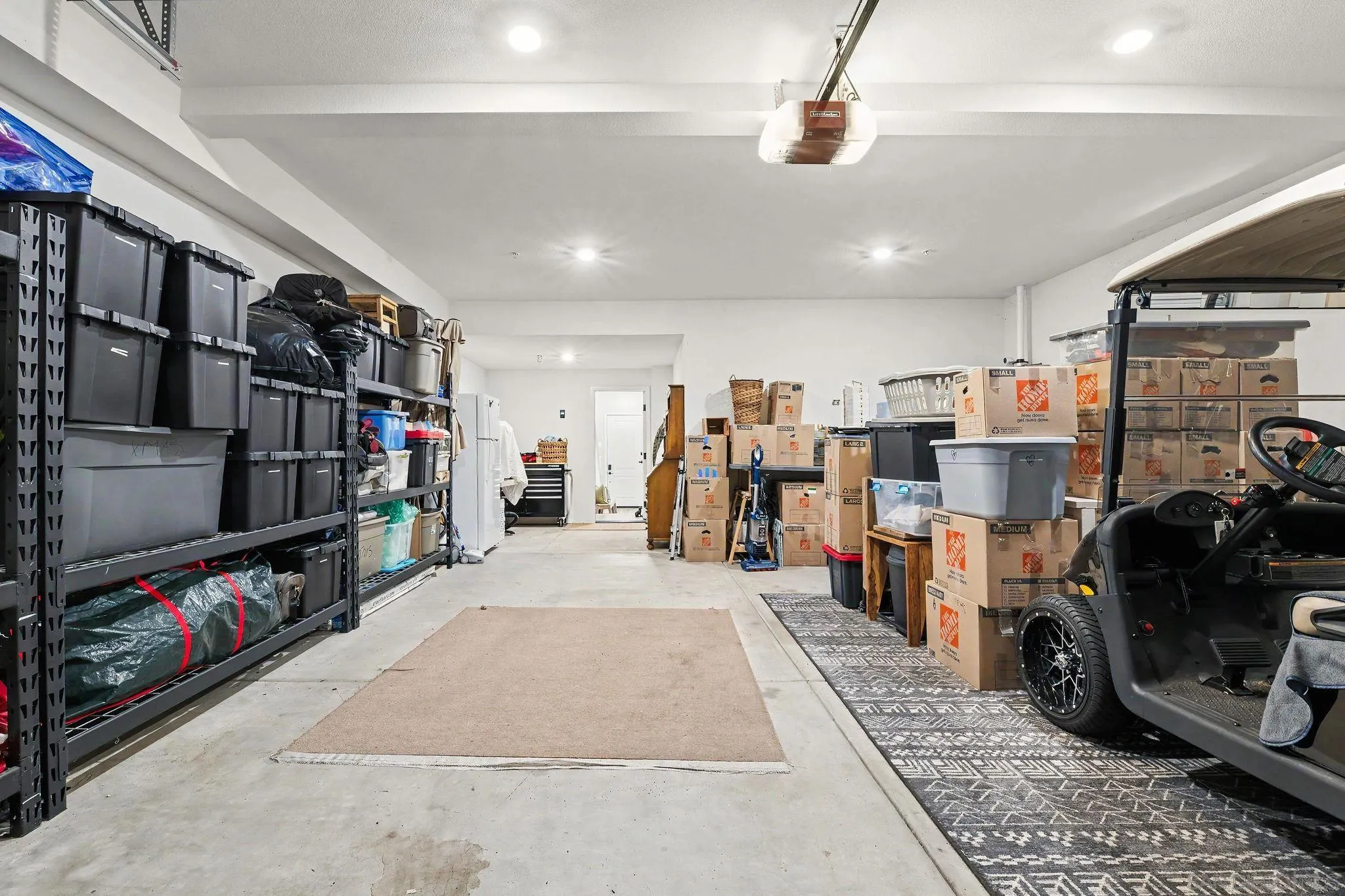 https://cdn.realtyfeed.com/cdn/127/260012317/6adba343601f8035d8684e8097485e61.webp