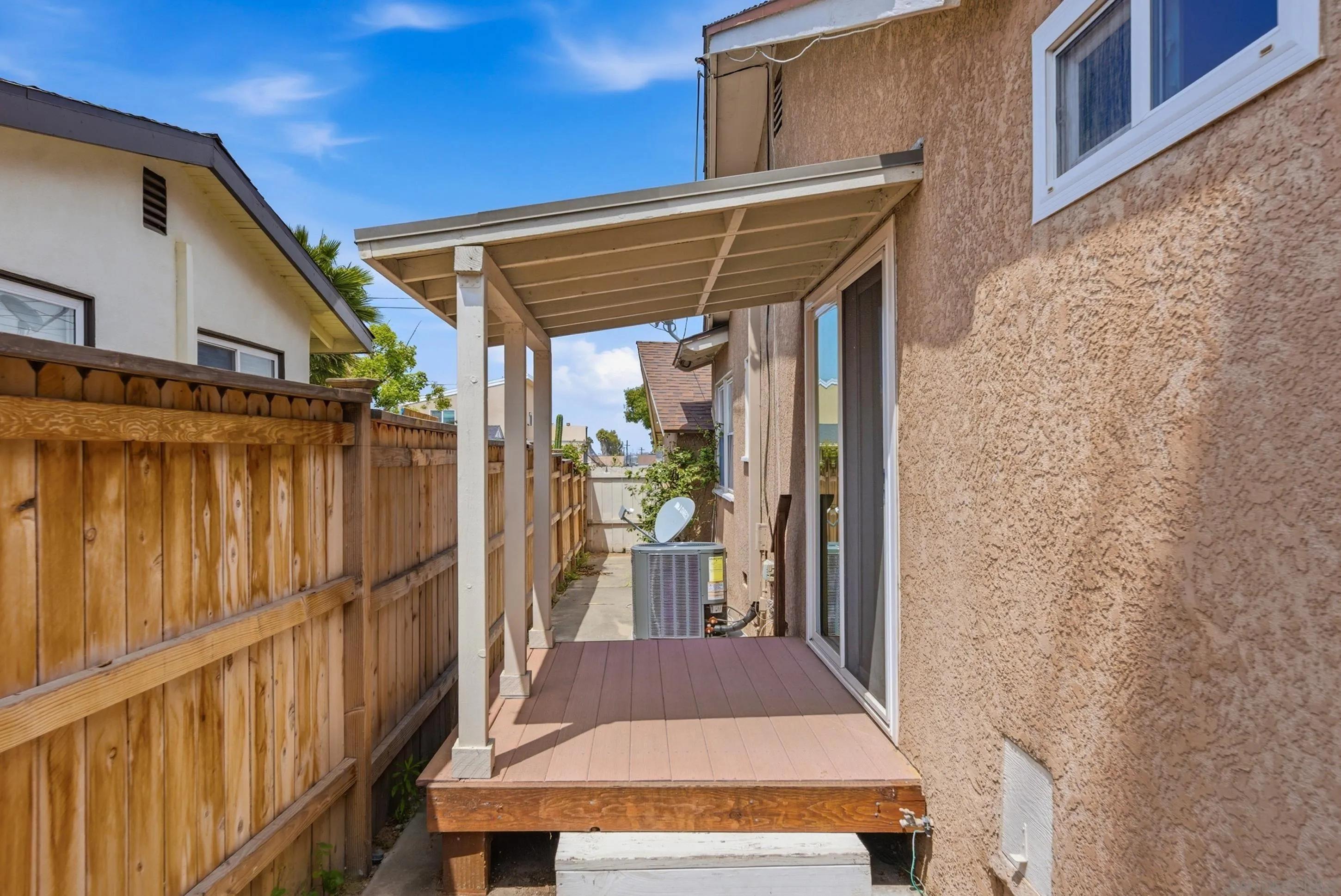 https://cdn.realtyfeed.com/cdn/127/260012318/52a4898c566bca82b66e2e21d58b3d85.webp