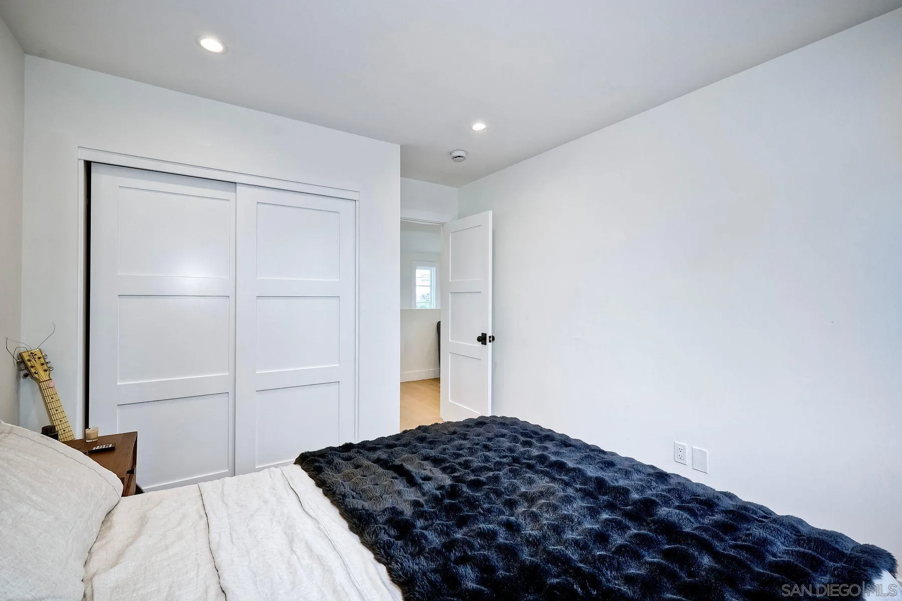 https://cdn.realtyfeed.com/cdn/127/260012319/694183ca77ebefd7b2caefae985b3f83.webp