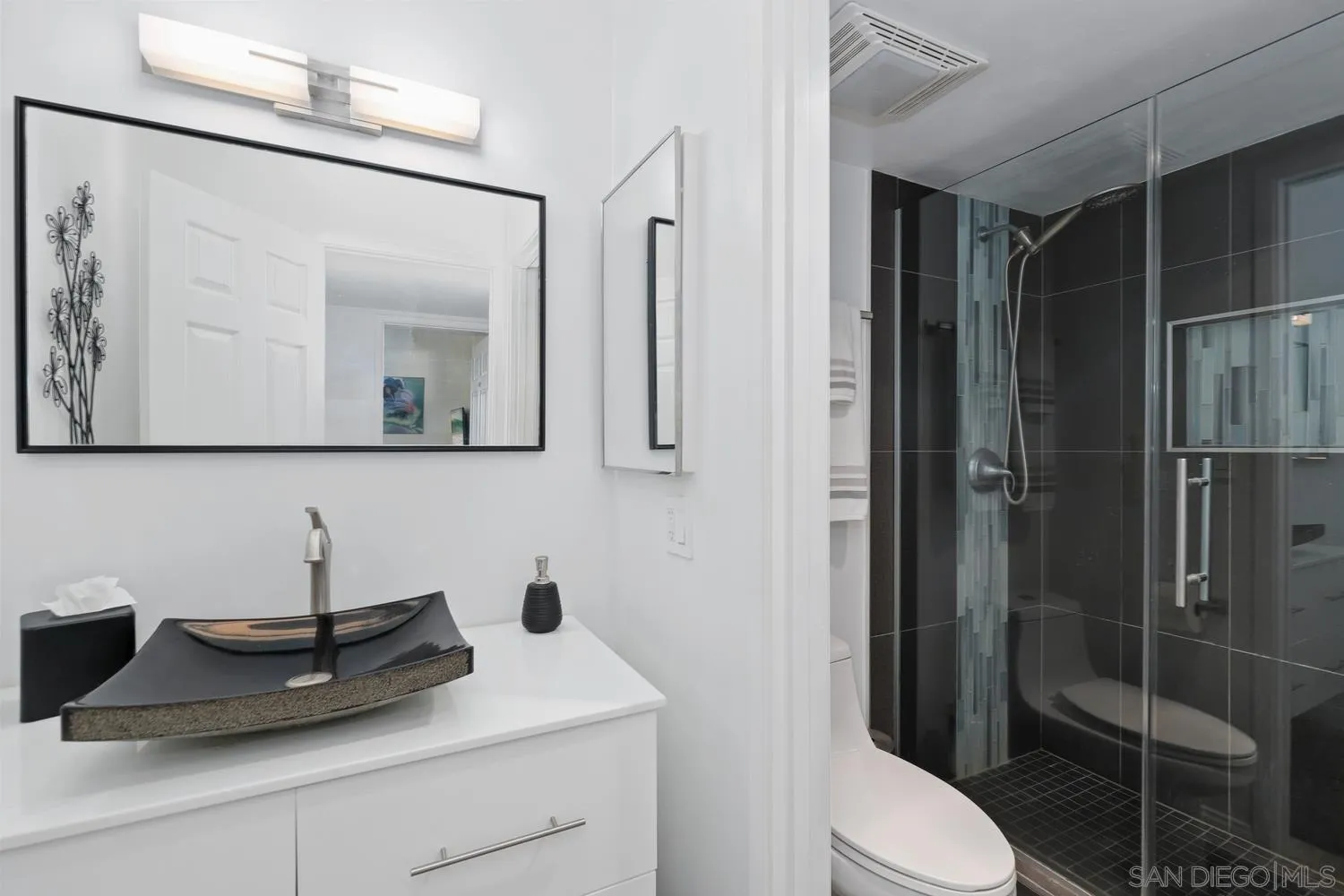 https://cdn.realtyfeed.com/cdn/127/260012320/a6adb0cd7e7d7449308892eb745190b7.webp
