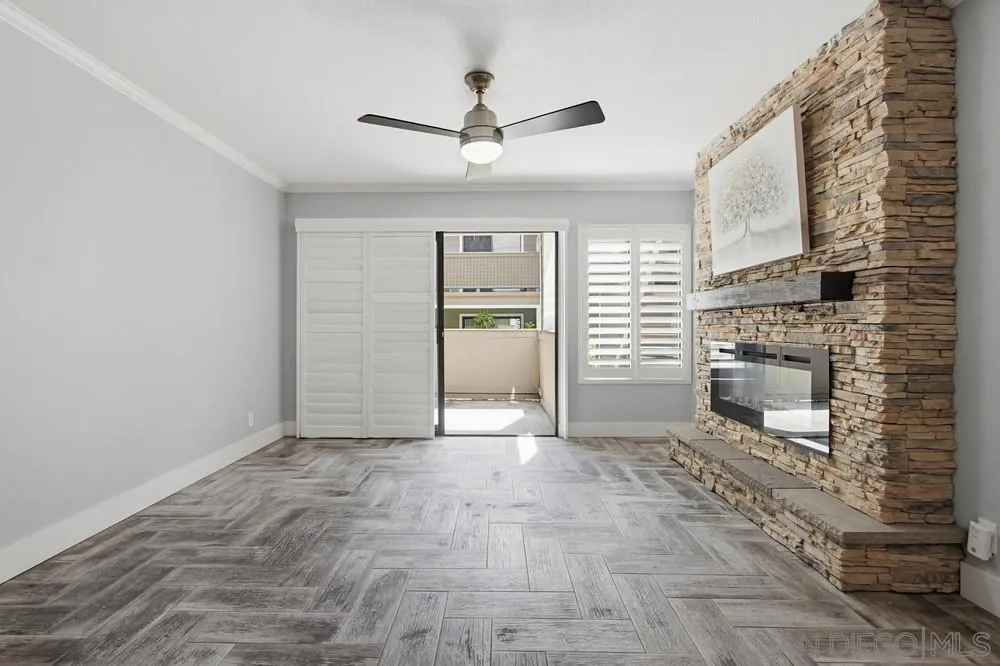 https://cdn.realtyfeed.com/cdn/127/260012323/01e1754d7ee8746f335a7a2927d5f6f0.webp