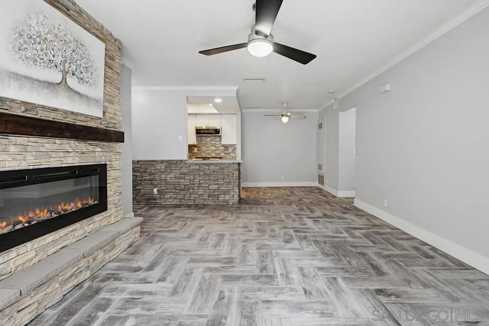 https://cdn.realtyfeed.com/cdn/127/260012323/a326e39f590bb172359a899fd84b496f.webp