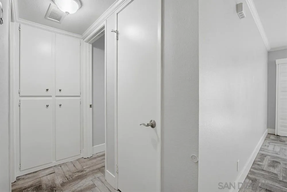 https://cdn.realtyfeed.com/cdn/127/260012323/a586cf272401128f172206c1a8794b6e.webp