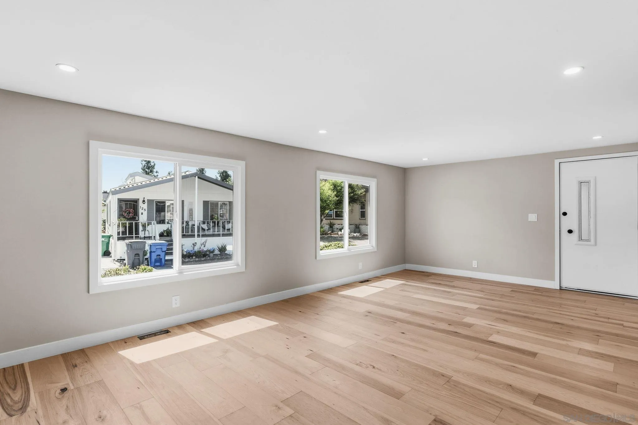 https://cdn.realtyfeed.com/cdn/127/260012328/4d290a9ec461e48cacf4dc77d42534b4.webp