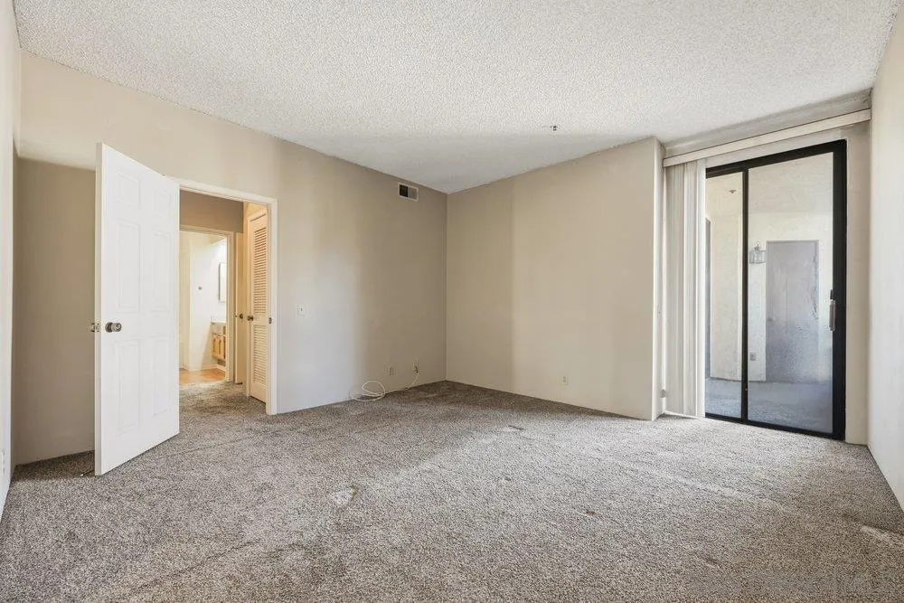 Photo #11: 260012329 Listing: Photo #11