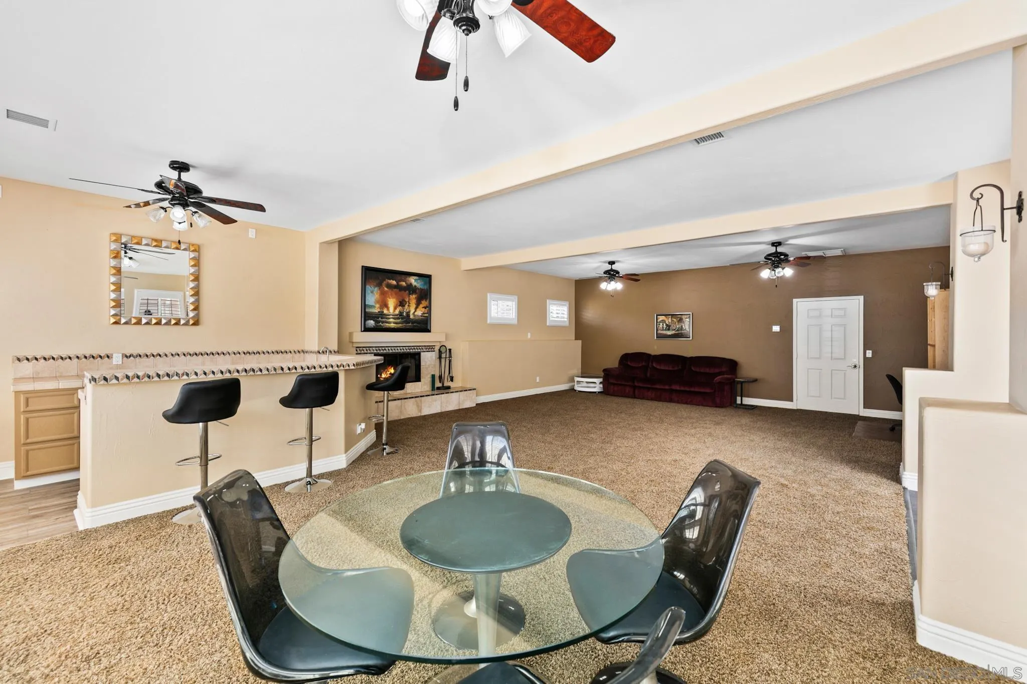 https://cdn.realtyfeed.com/cdn/127/260012331/405cad4232732a311ab12f748476f7cd.webp