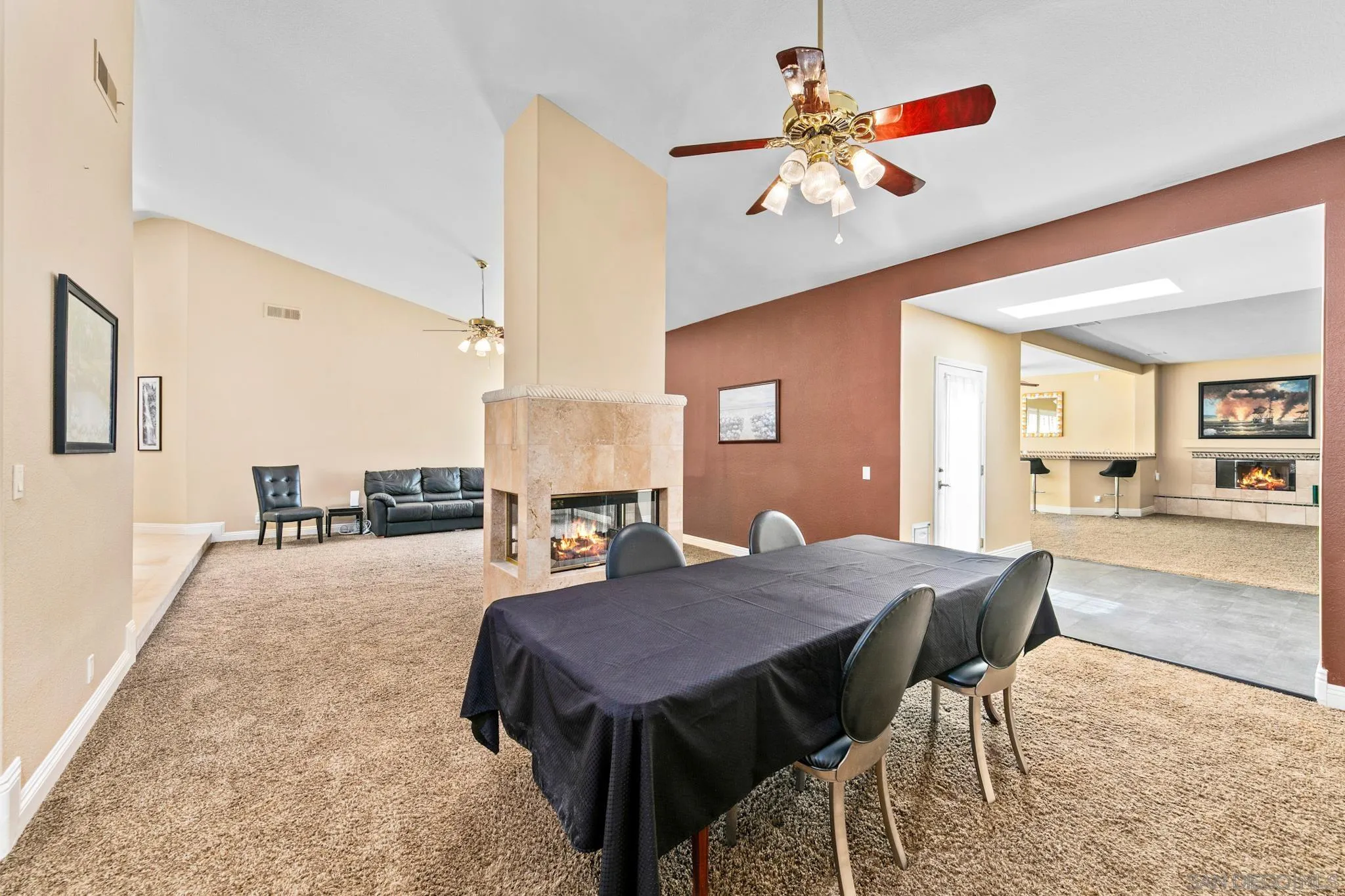 https://cdn.realtyfeed.com/cdn/127/260012331/6601696f1192f7bf419a81a1af8fe42a.webp