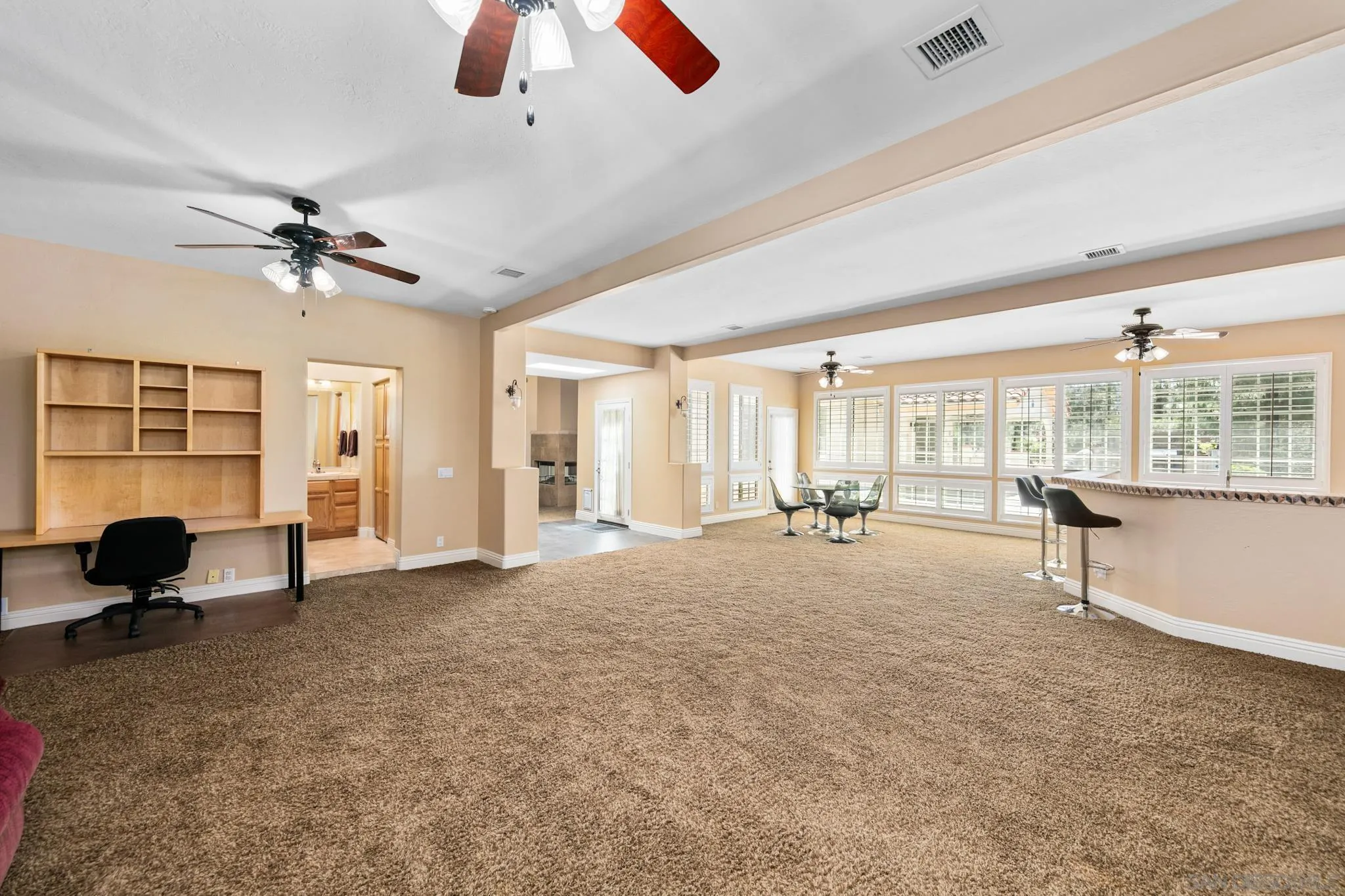 https://cdn.realtyfeed.com/cdn/127/260012331/693e0296cdf8c9ee0ce7a99efc4f3c72.webp