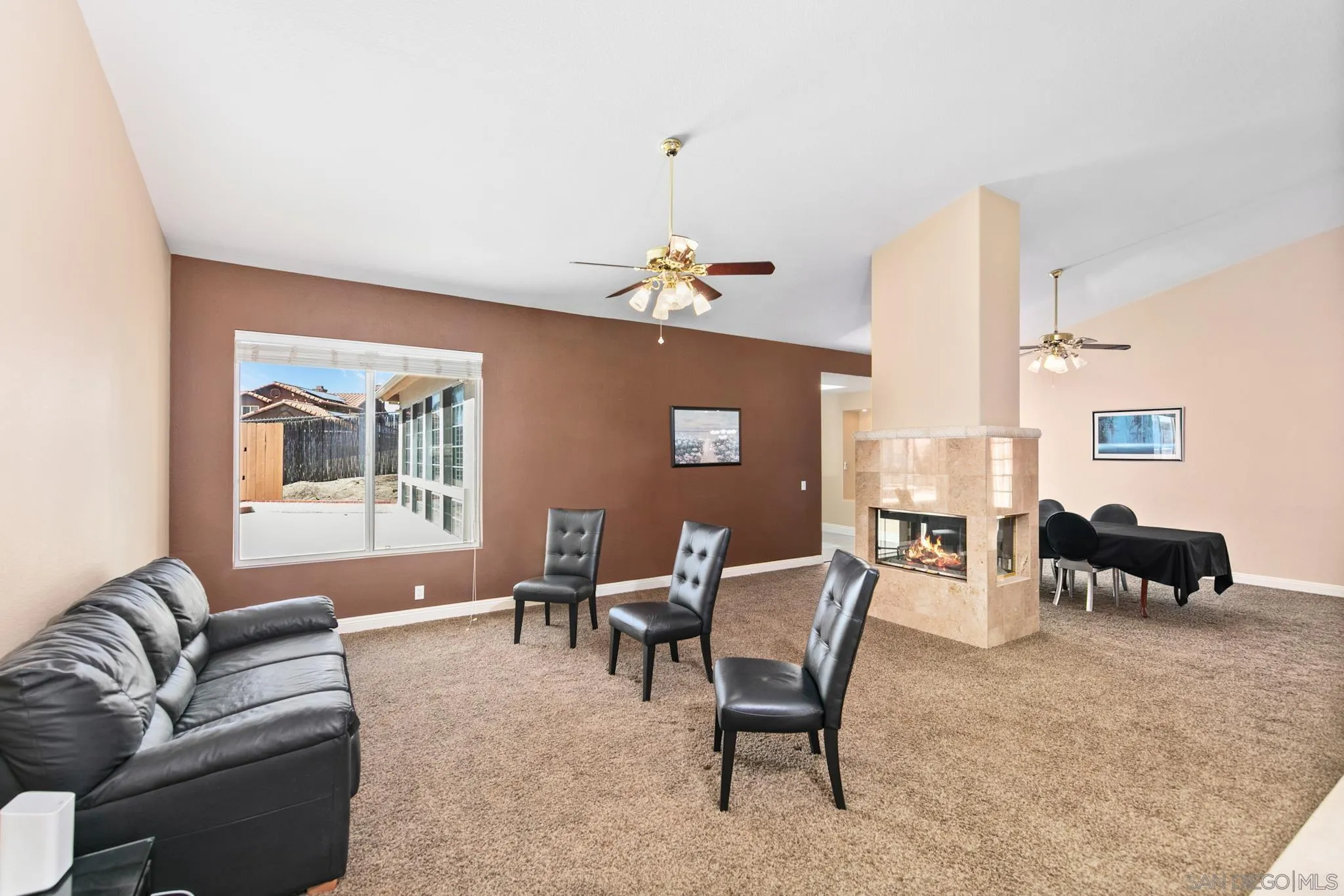 https://cdn.realtyfeed.com/cdn/127/260012331/a02d171401650e7c4c2becfc349fd0d9.webp
