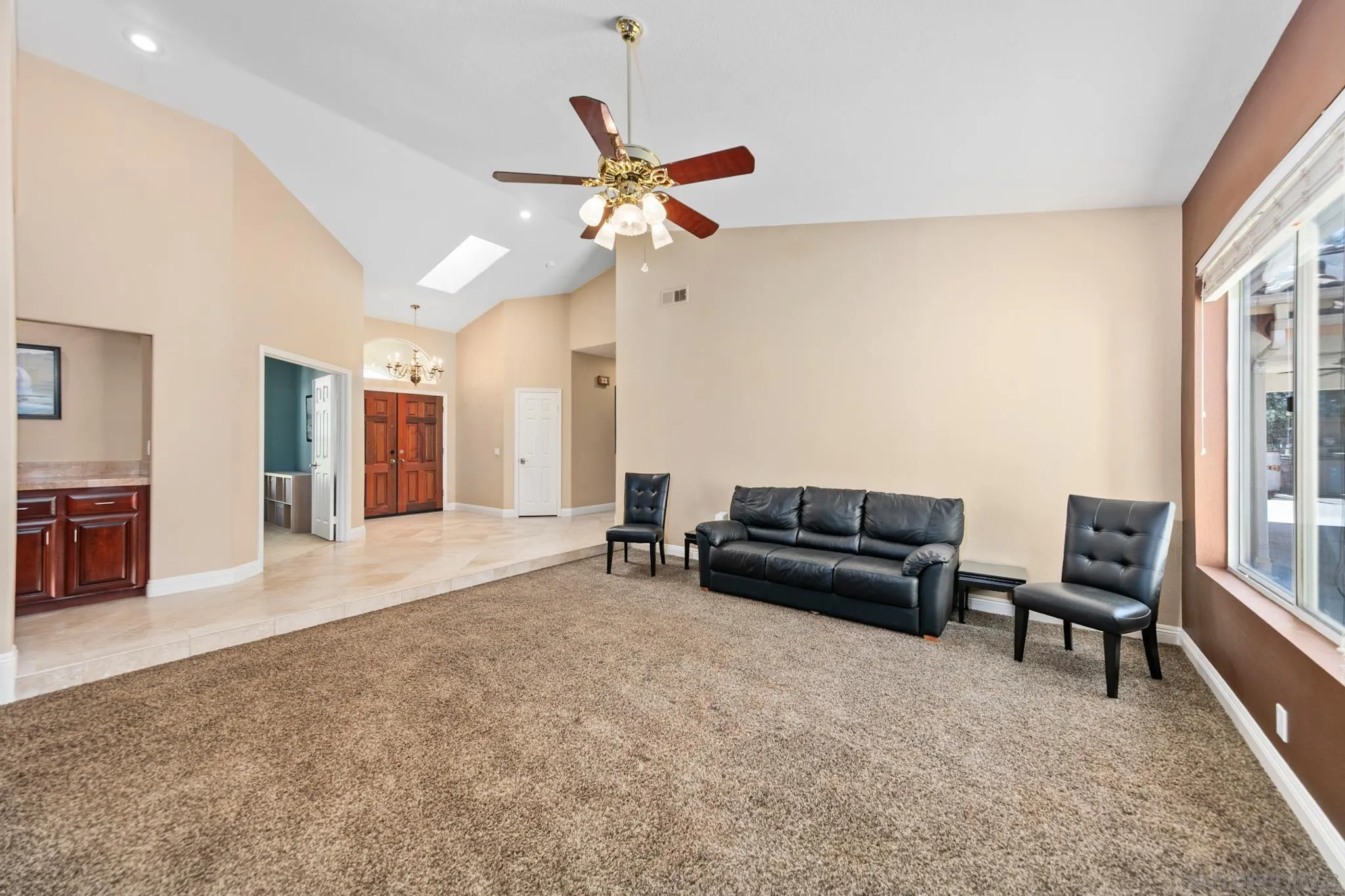 https://cdn.realtyfeed.com/cdn/127/260012331/a3fc798a05c3ee14e4ff1497c40d9344.webp