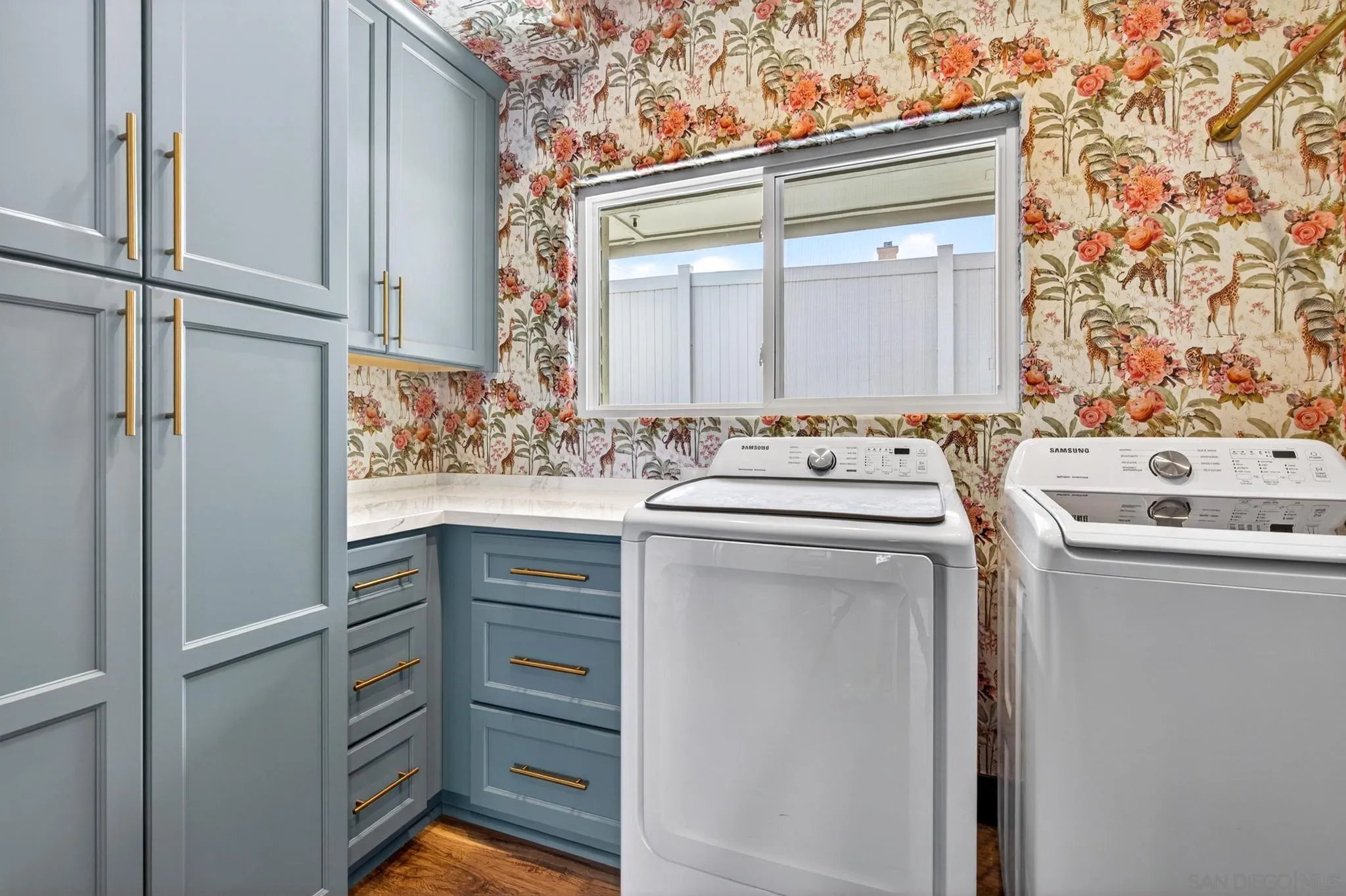 https://cdn.realtyfeed.com/cdn/127/260012332/4d594bd1beef043a65f2f92934acdb5d.webp