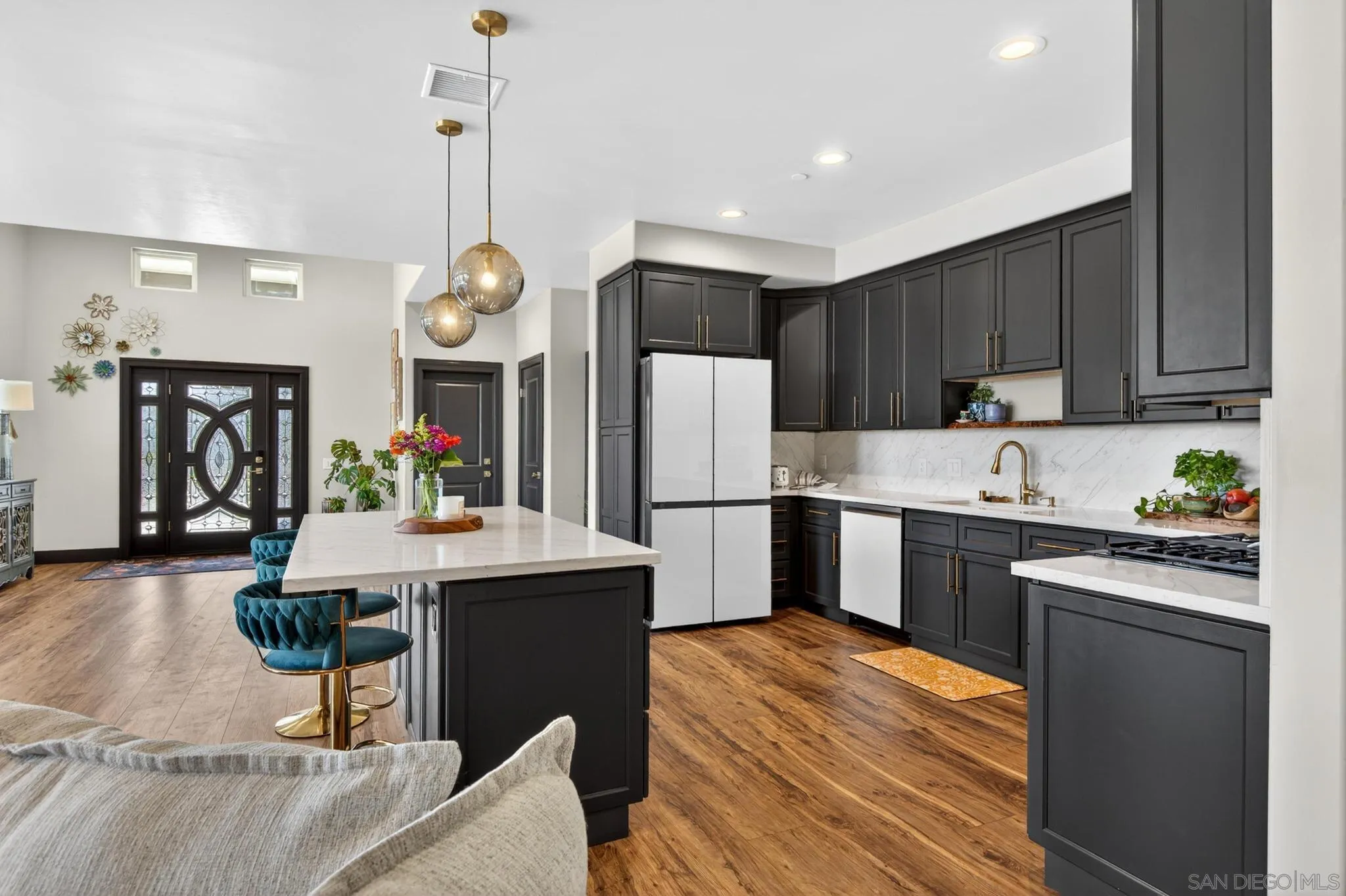 https://cdn.realtyfeed.com/cdn/127/260012332/4fed9fd98f141554c3a9b57ed5a006a7.webp
