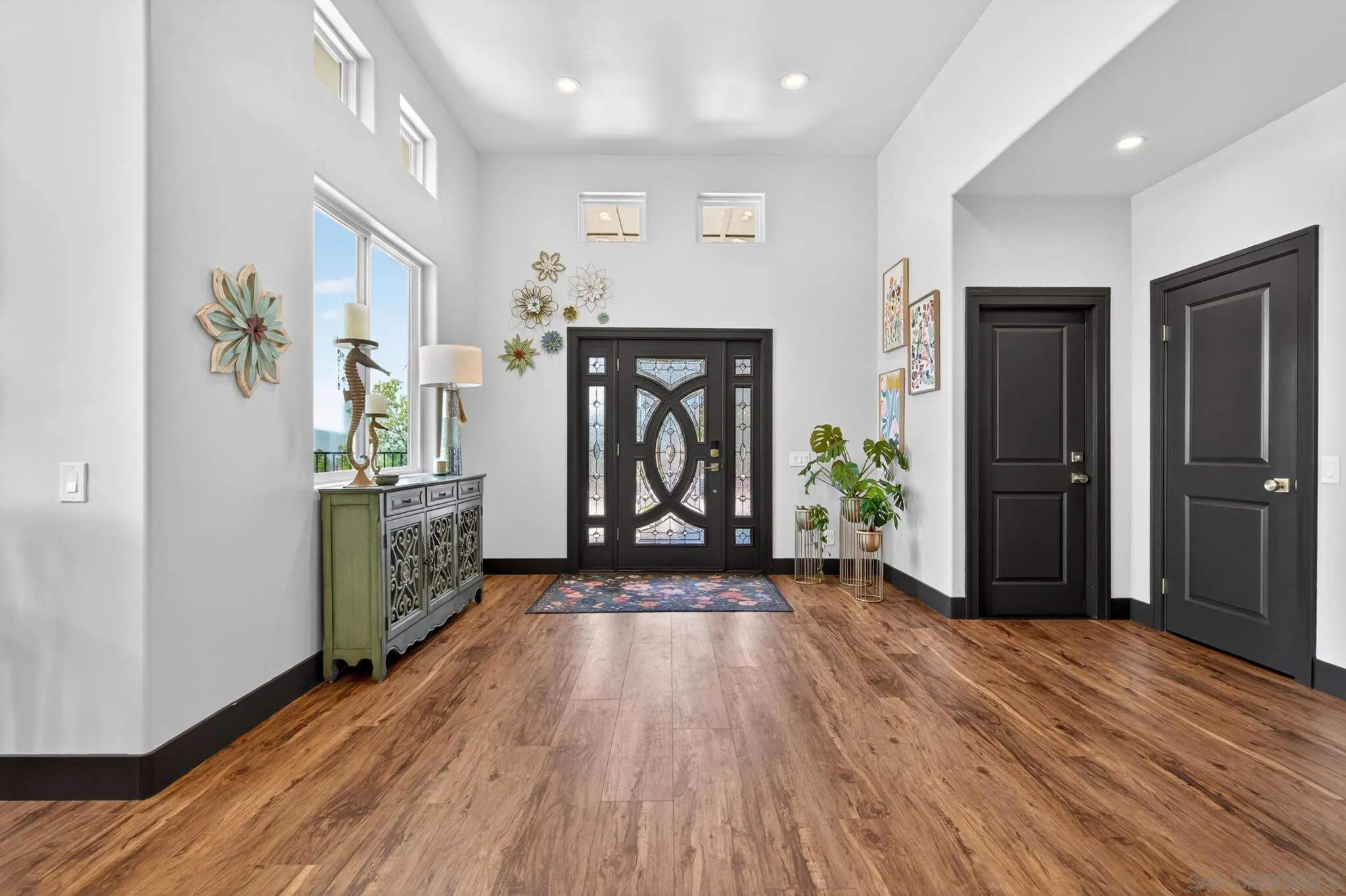 https://cdn.realtyfeed.com/cdn/127/260012332/5bb6d7c8085cab29ac879fd7158893fb.webp