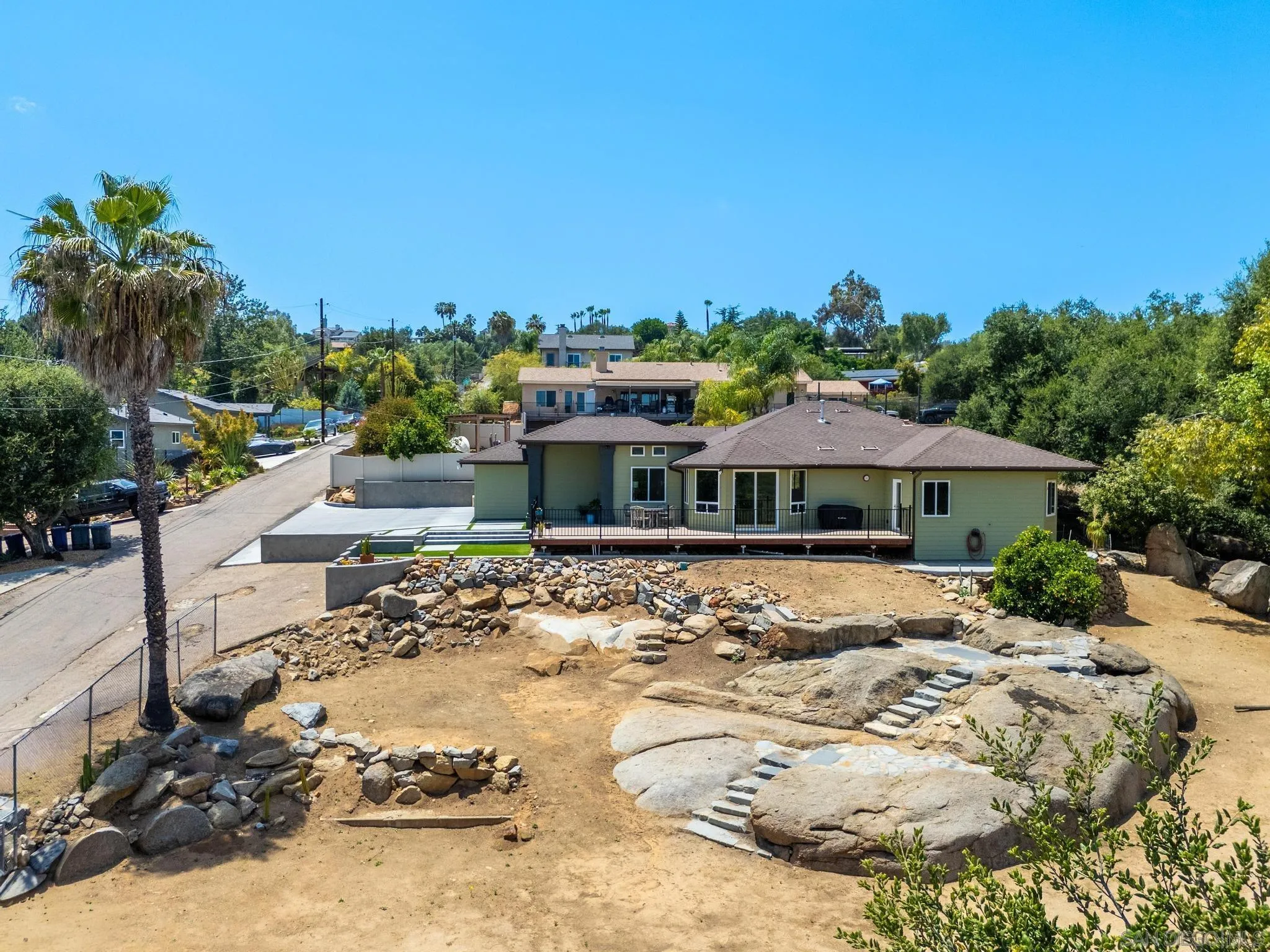 https://cdn.realtyfeed.com/cdn/127/260012332/7dba38d11c8c2241cb0de564a5465d83.webp
