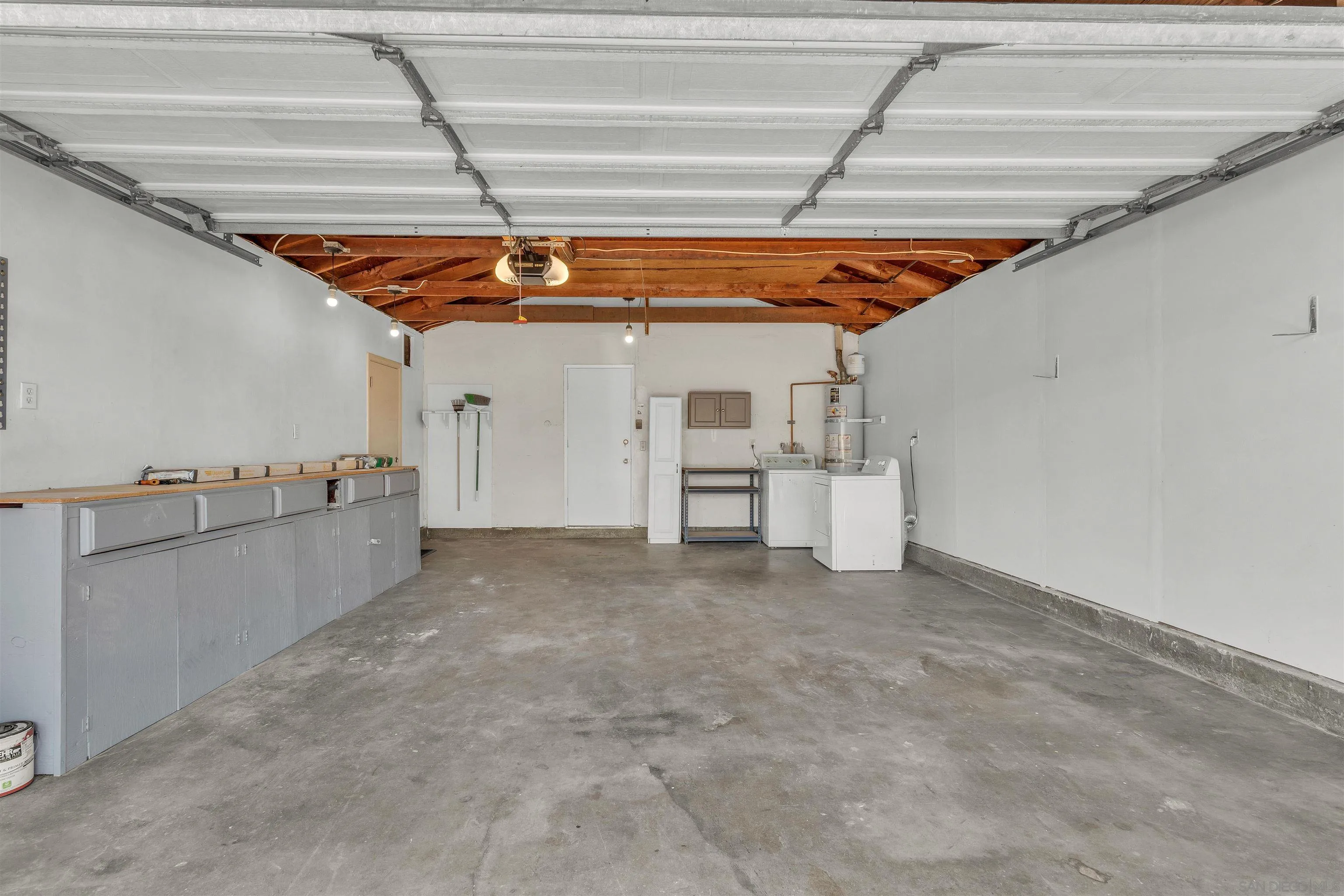 https://cdn.realtyfeed.com/cdn/127/260012334/261edca78cbcbde723df31a3eb47010f.webp