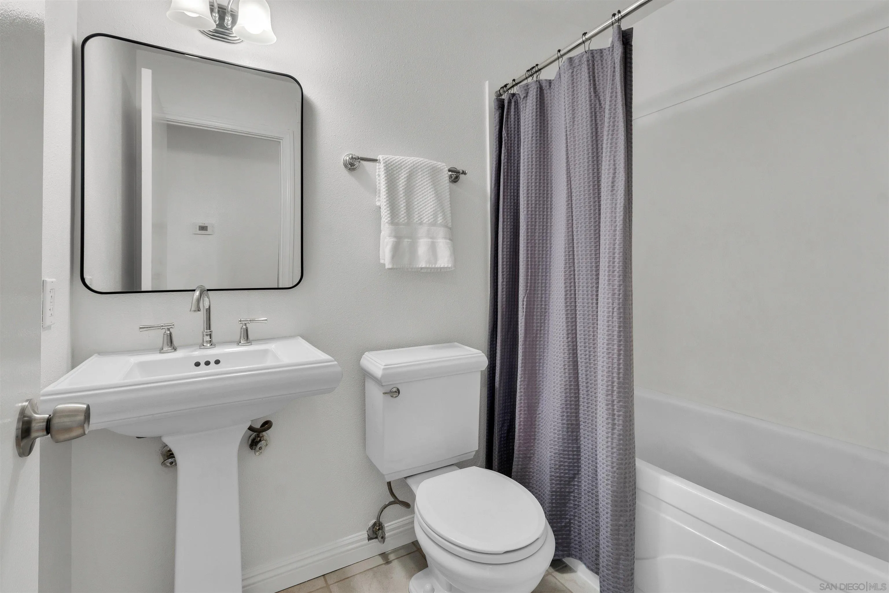 https://cdn.realtyfeed.com/cdn/127/260012334/4a2aee570b5d5fab0e0558ff2d2f5865.webp