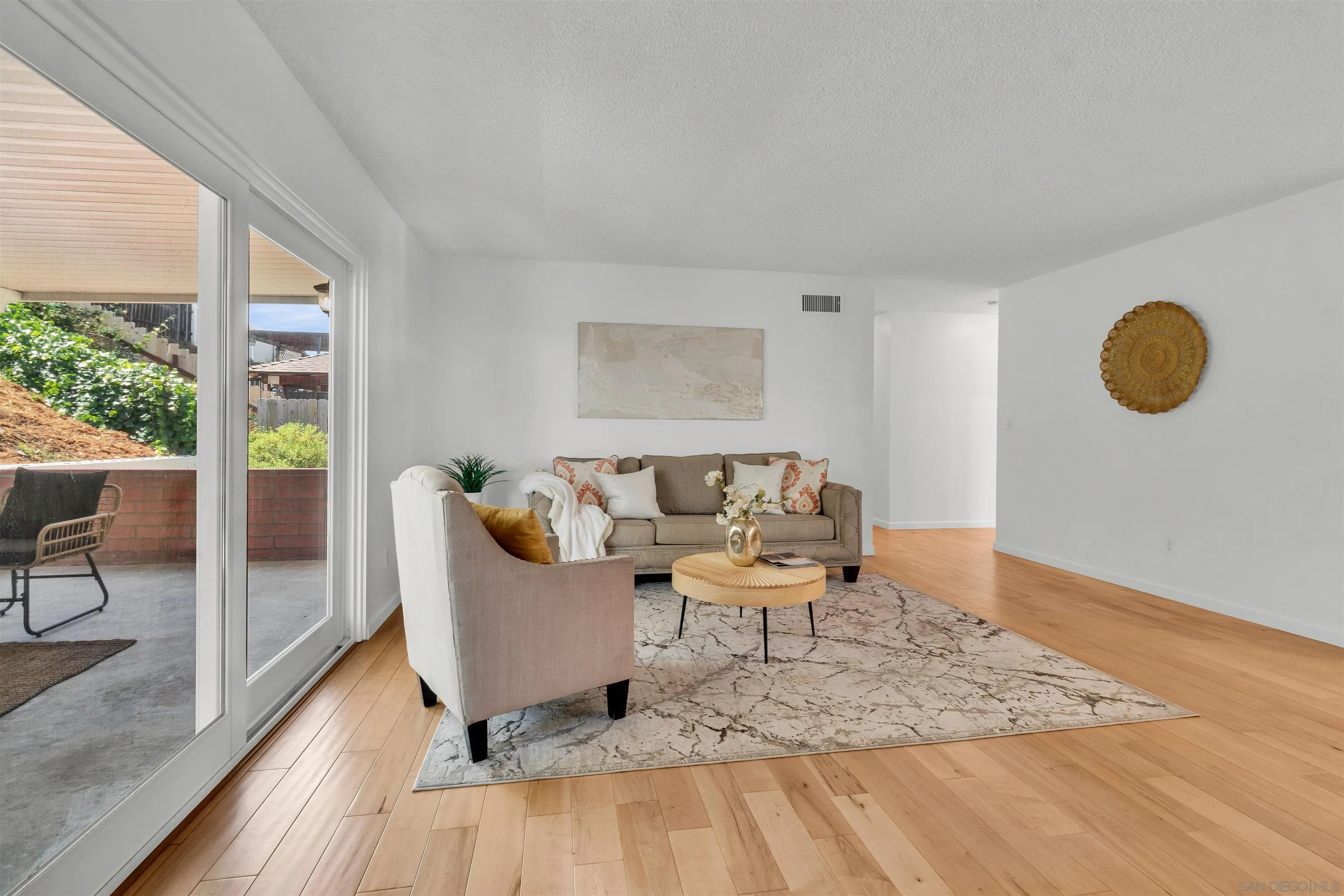 https://cdn.realtyfeed.com/cdn/127/260012334/e84b6b7ba4521ff29f02ac4f500bf258.webp