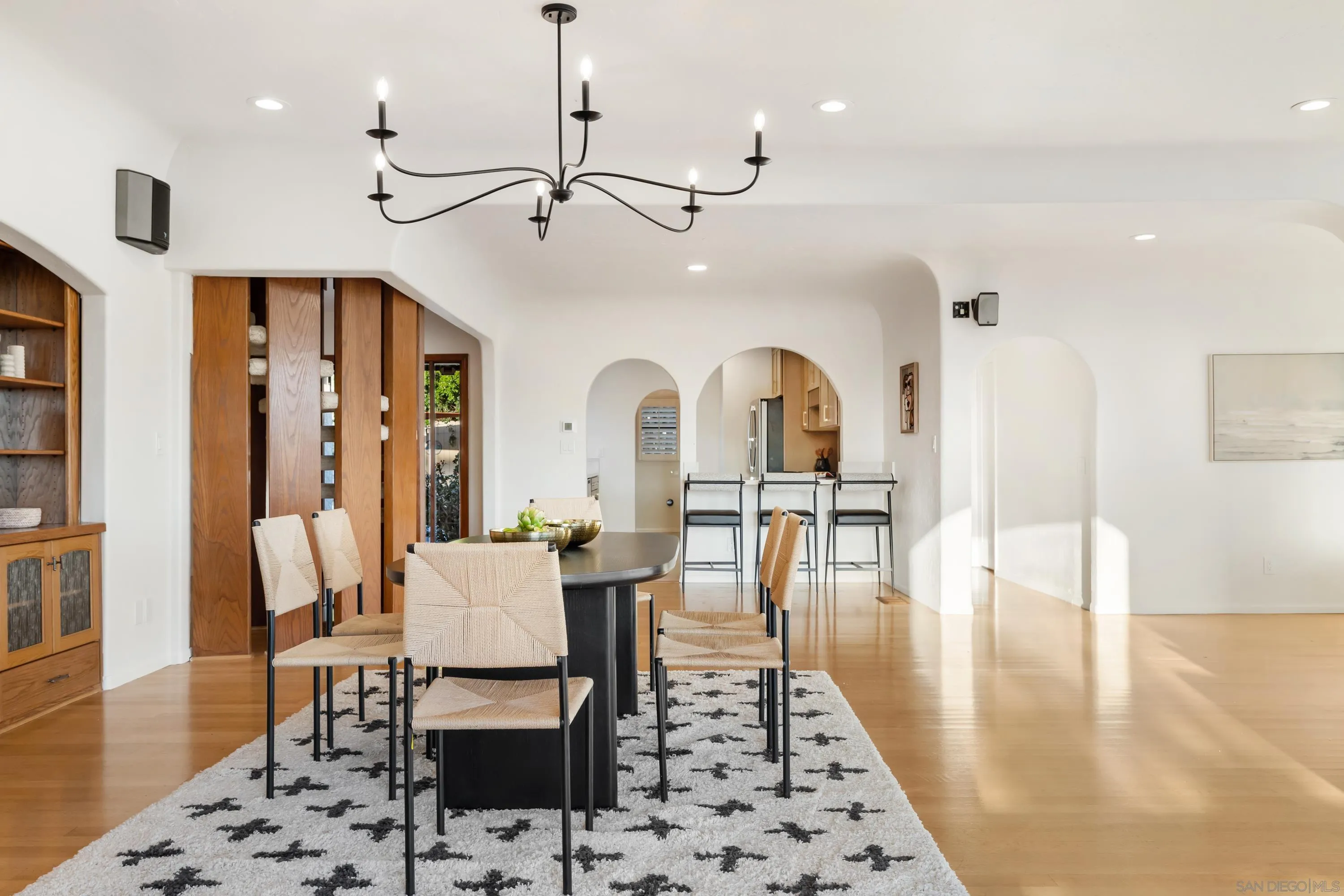 https://cdn.realtyfeed.com/cdn/127/260012335/03d19e2e466056acfacb29d770ed5560.webp