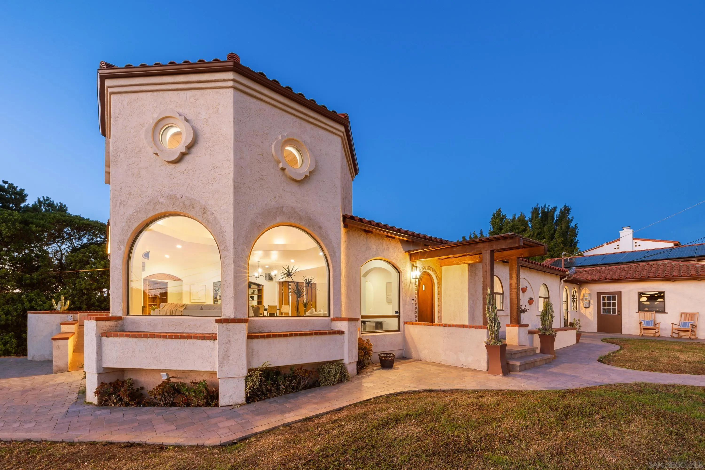 https://cdn.realtyfeed.com/cdn/127/260012335/072c38eb62f3ad2187578b191d3f8e11.webp
