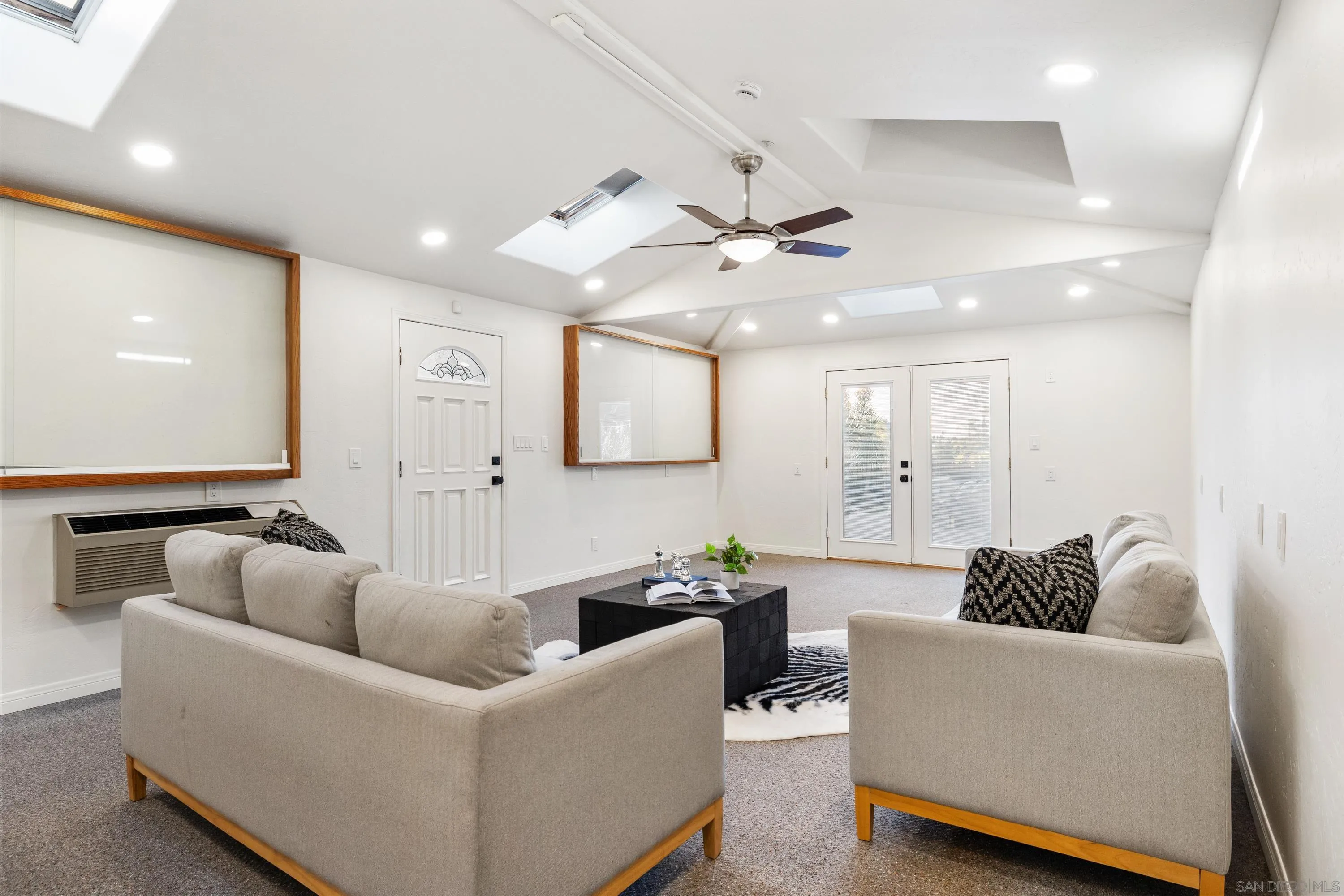 https://cdn.realtyfeed.com/cdn/127/260012335/524dcf62f09586fb59e2344b68f3dac2.webp