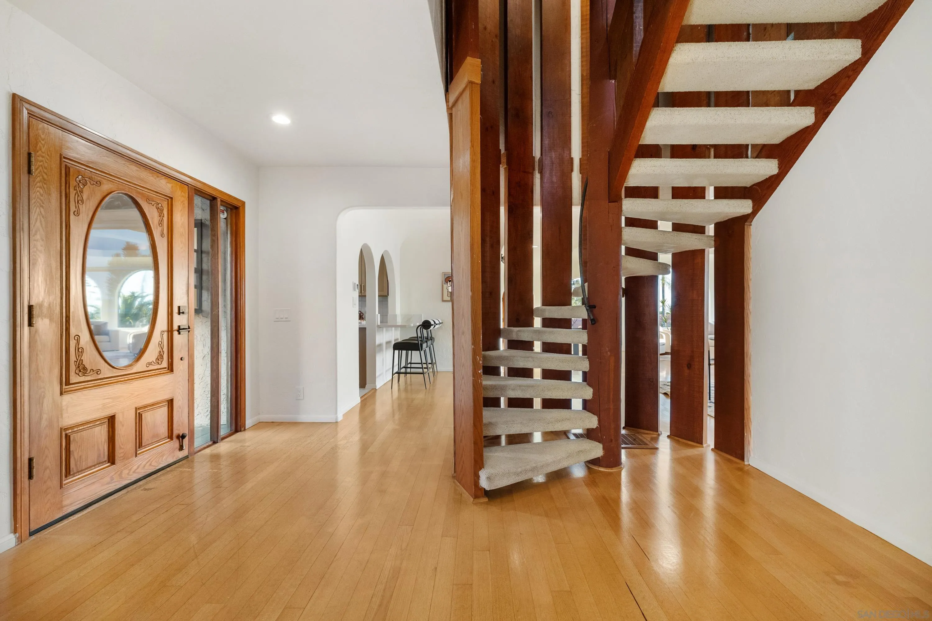 https://cdn.realtyfeed.com/cdn/127/260012335/bf8bd5ea73a09a0e42943ad3042cc22c.webp