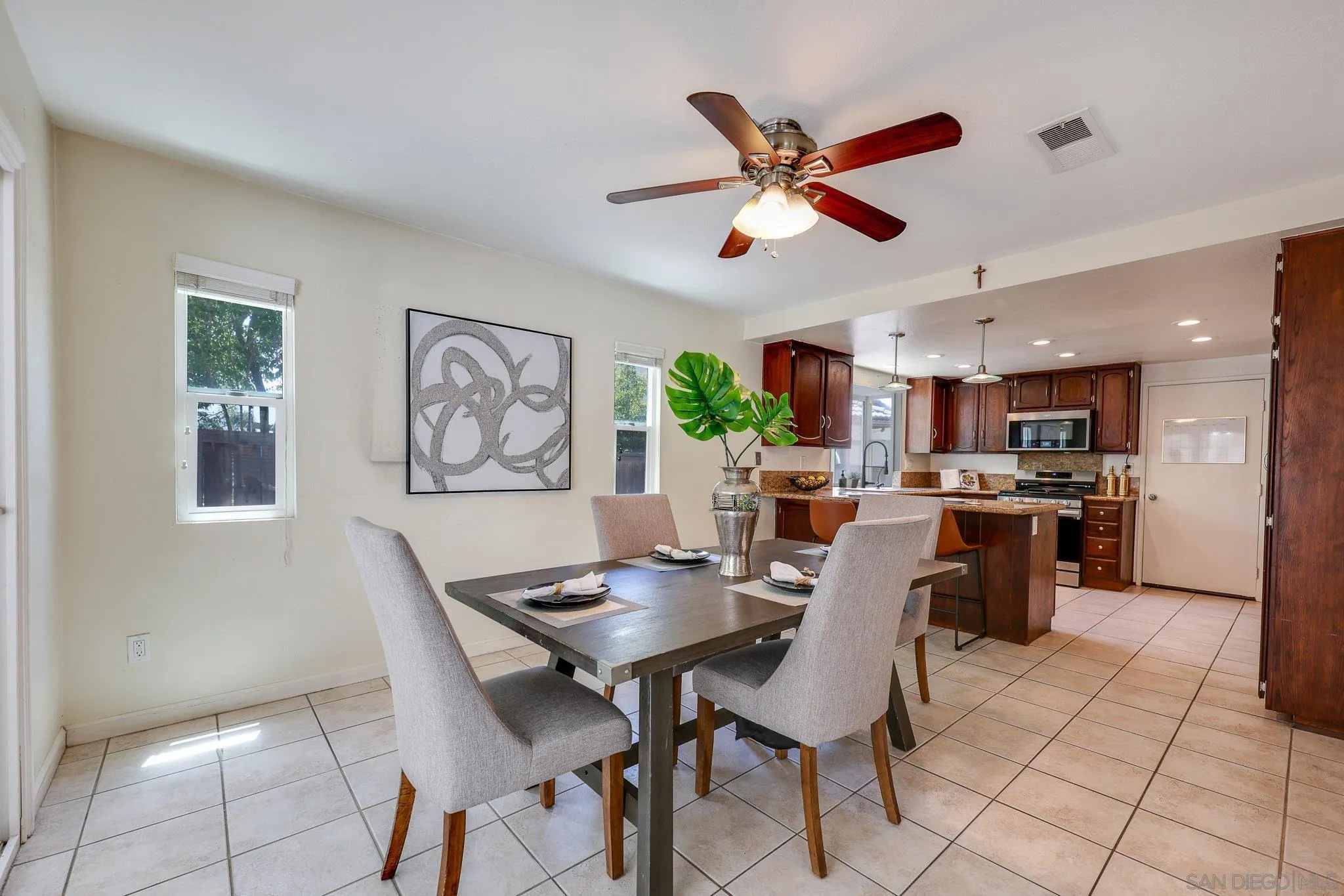 https://cdn.realtyfeed.com/cdn/127/260012336/2863a929cfcdb9dafd26707fa7c55b8a.webp