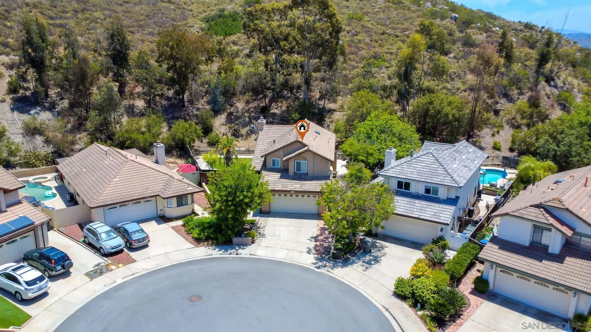 https://cdn.realtyfeed.com/cdn/127/260012336/3a70fec54d1ed044410f1b591973a1ca.webp