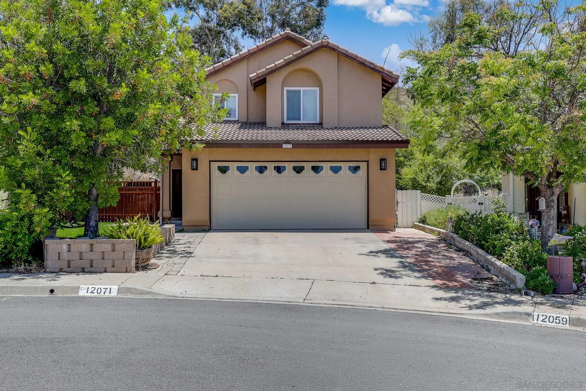 https://cdn.realtyfeed.com/cdn/127/260012336/747ebf253456eae49f48324f59018b9d.webp