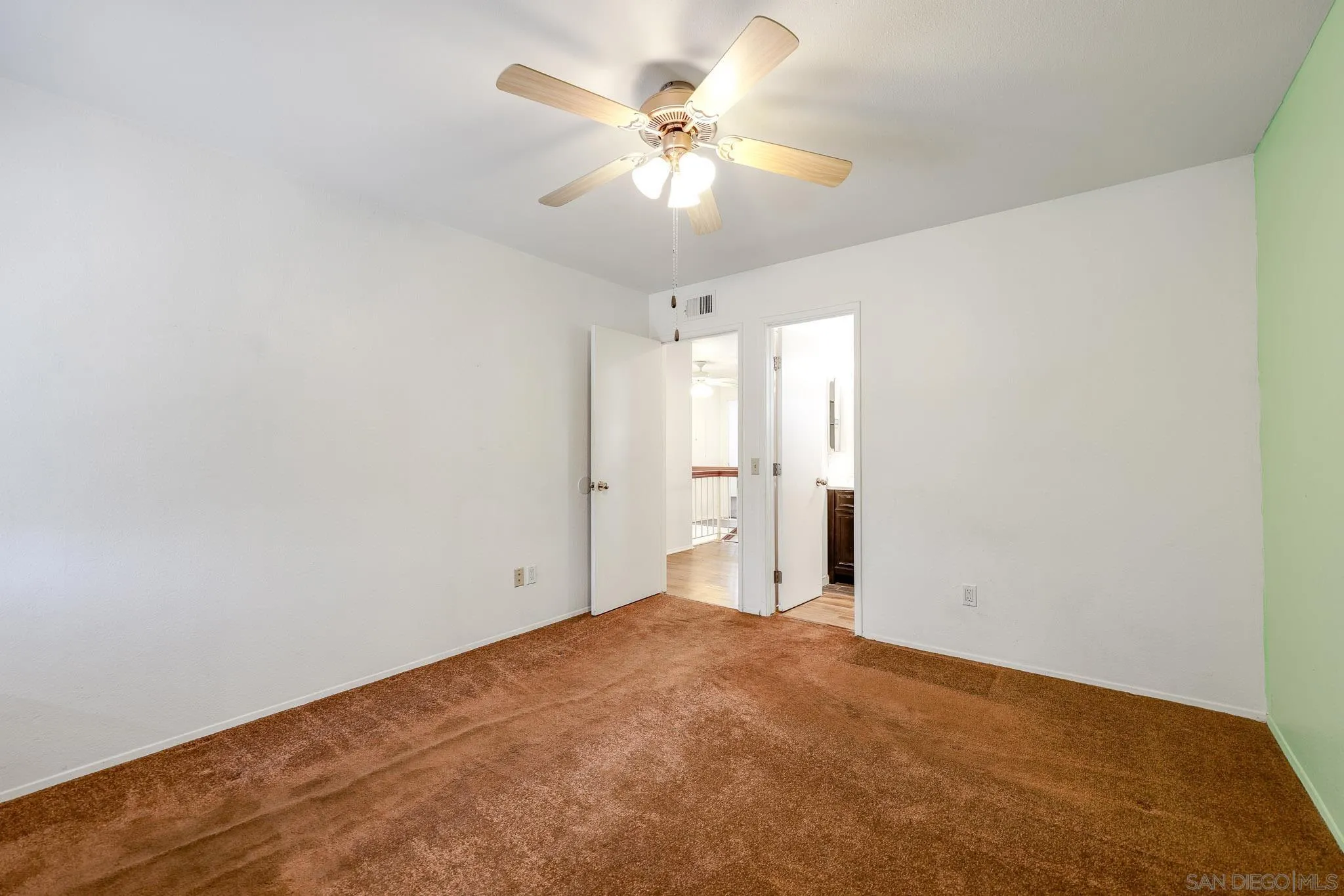 https://cdn.realtyfeed.com/cdn/127/260012336/ea56508b418eb3cb5b174db90d2da95f.webp
