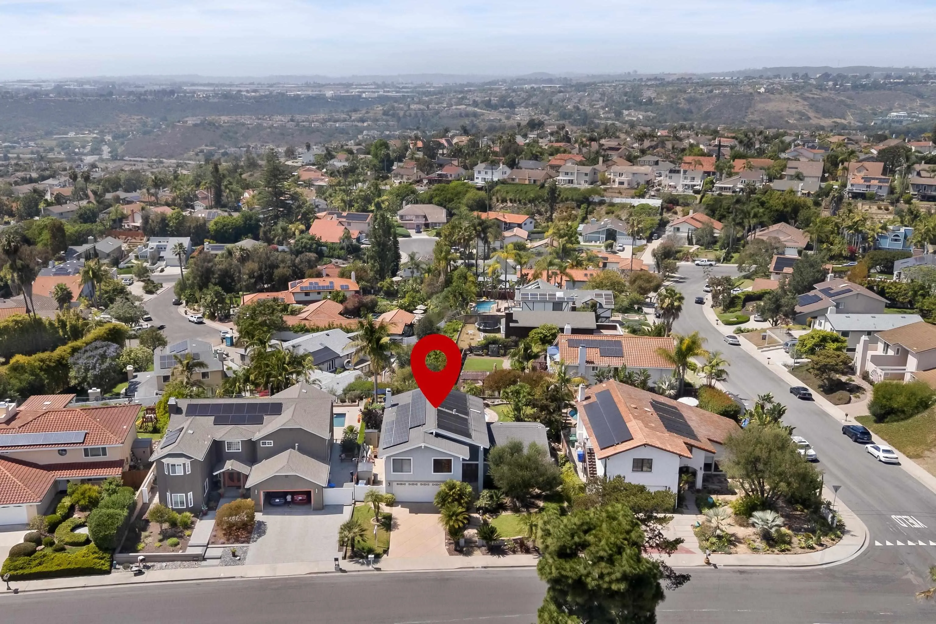 https://cdn.realtyfeed.com/cdn/127/260012342/74ce348f112c80cb7cba9e4d1cd67109.webp