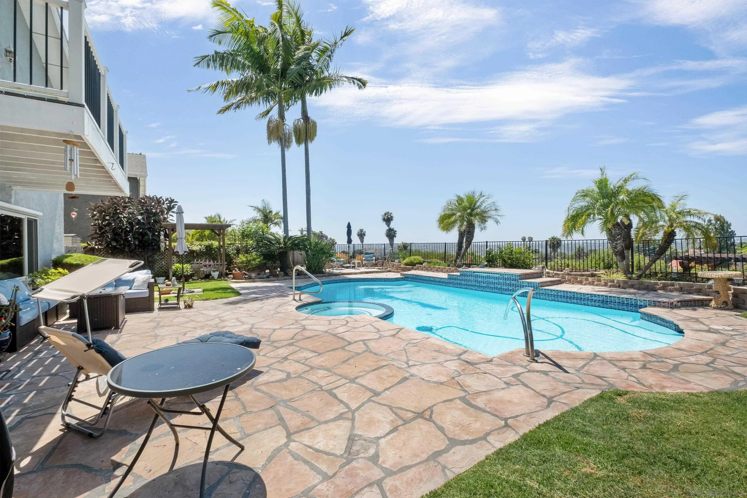 https://cdn.realtyfeed.com/cdn/127/260012342/8ae754dccd5afc0a4256a994e37e4b28.webp