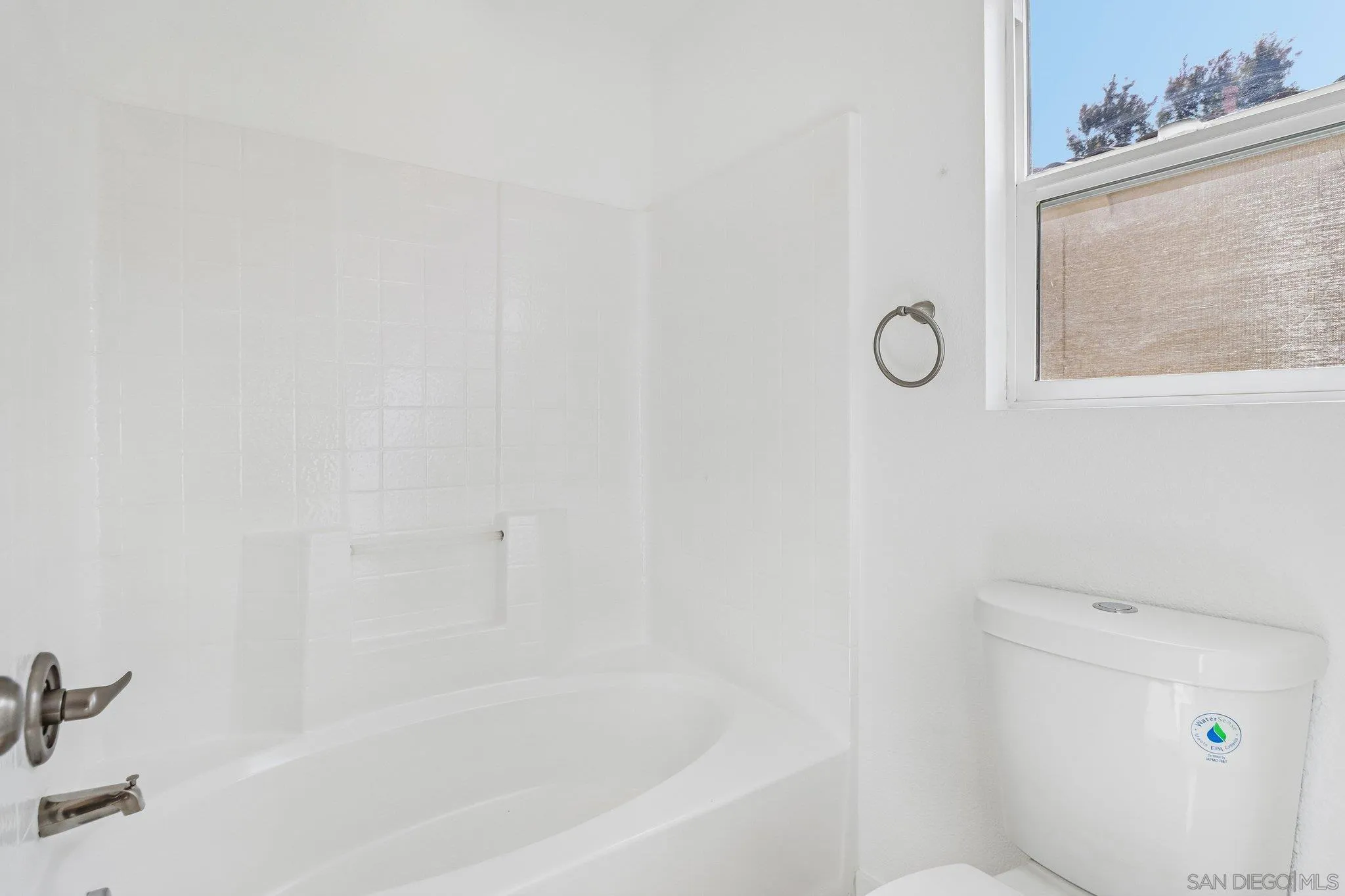 https://cdn.realtyfeed.com/cdn/127/260012344/0a7c1e9a35d80b587d75b3e8b1538a51.webp